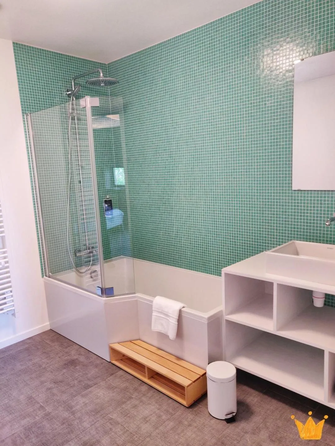 Bathroom in Estafête