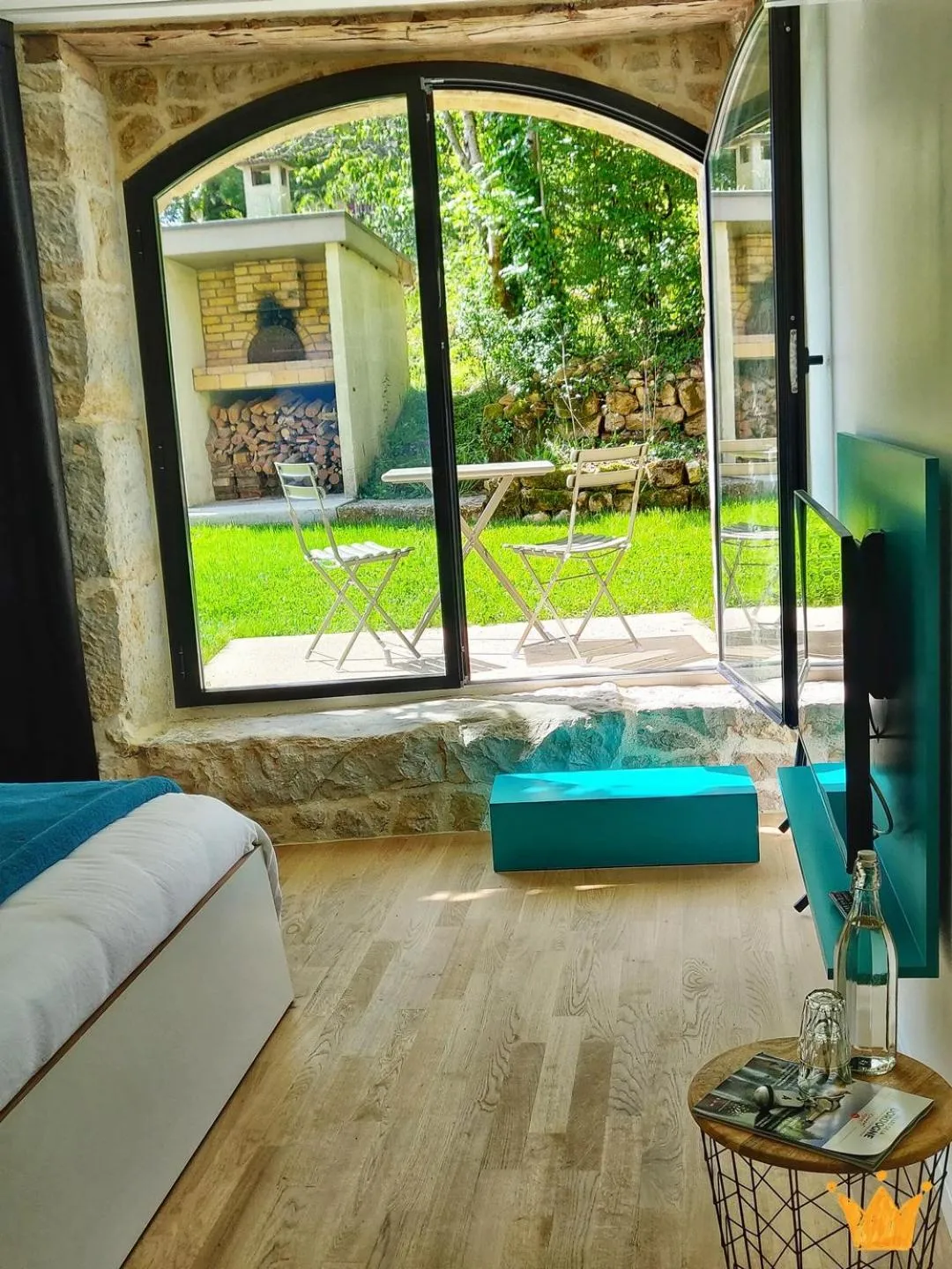 Seating area in Estafête