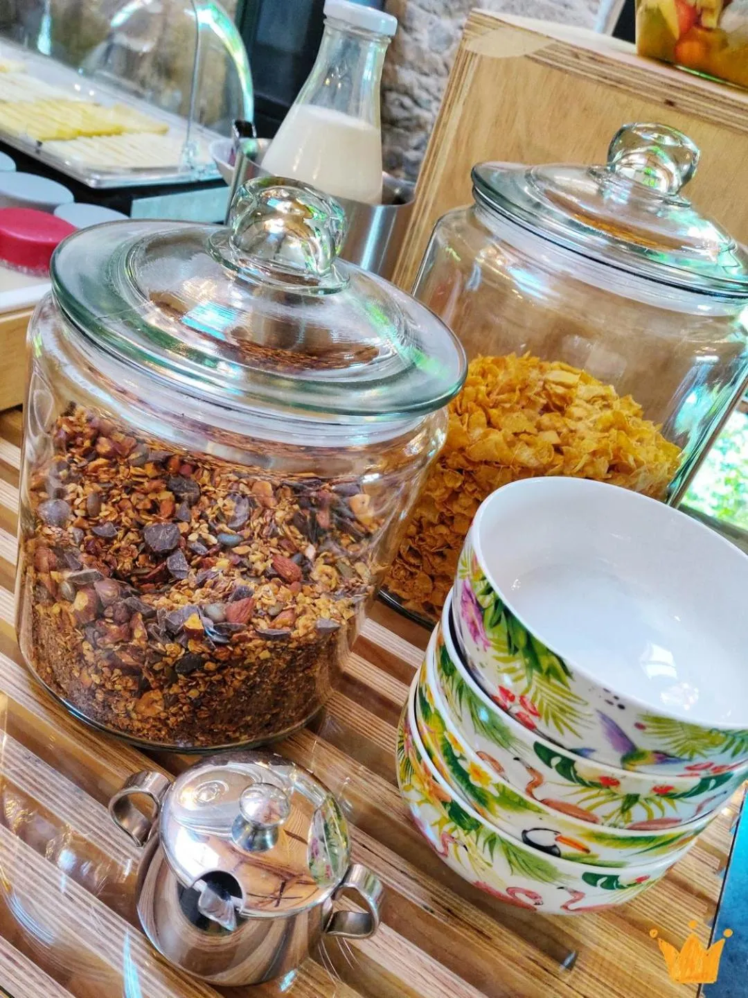 Restaurant/places to eat in Estafête