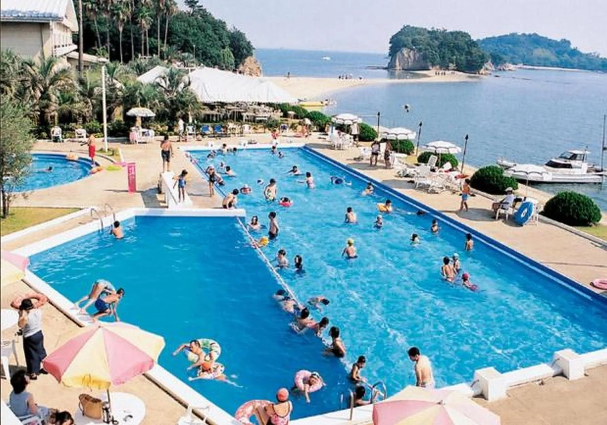 Swimming pool in Shodoshima International Hotel