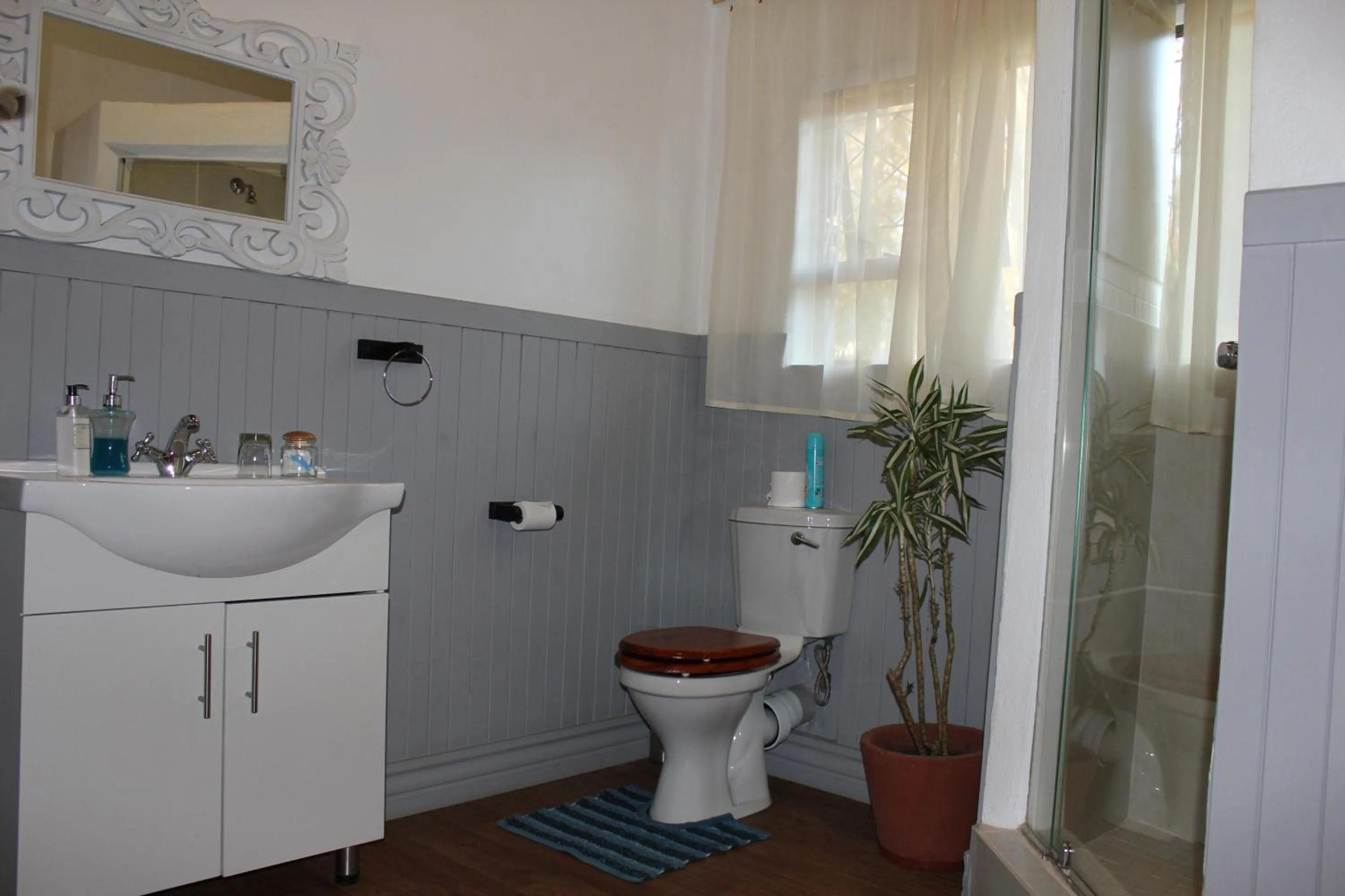 Toilet in The Sabie Town House Guest Lodge