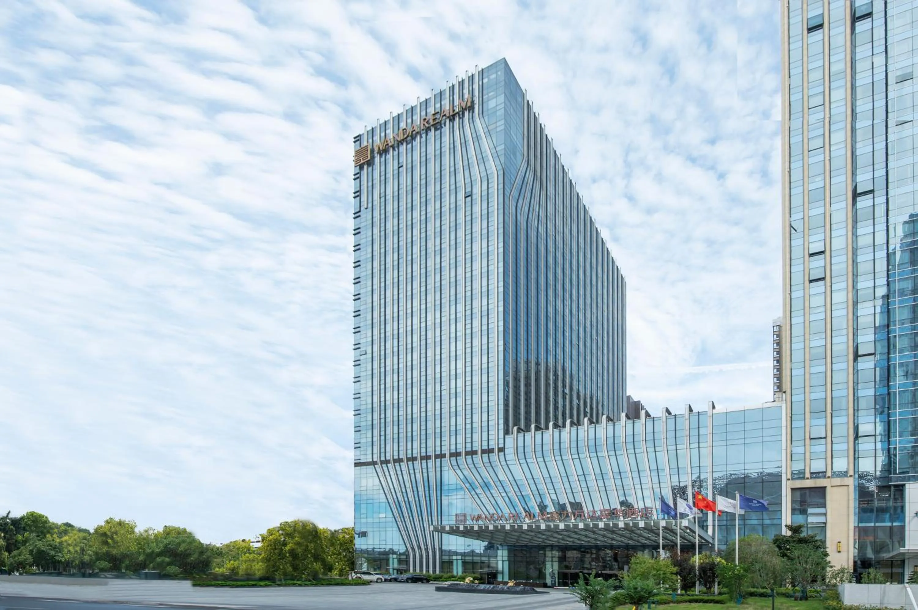 Property building in Wanda Realm Wuhan
