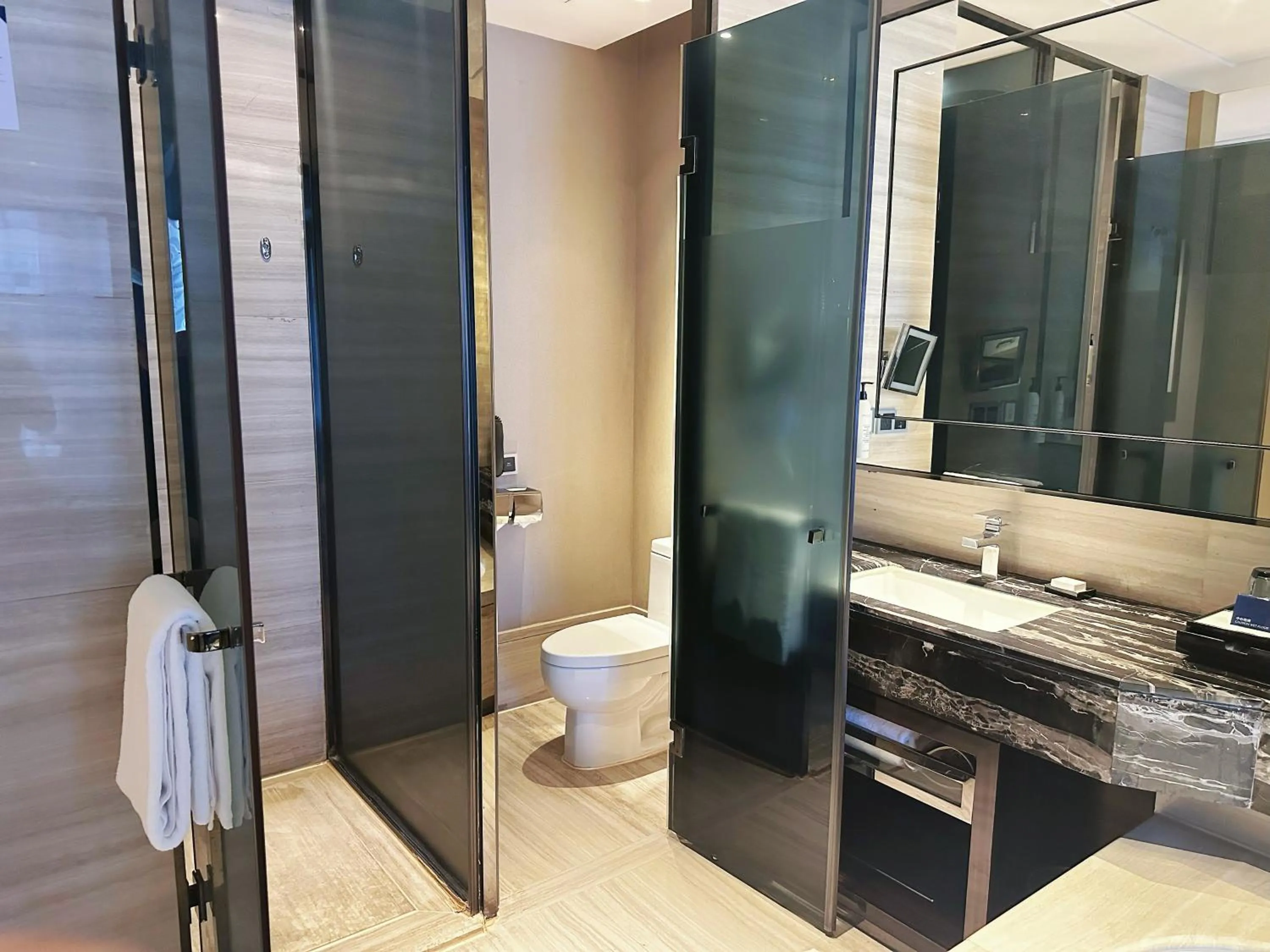 Toilet in Wanda Realm Wuhan