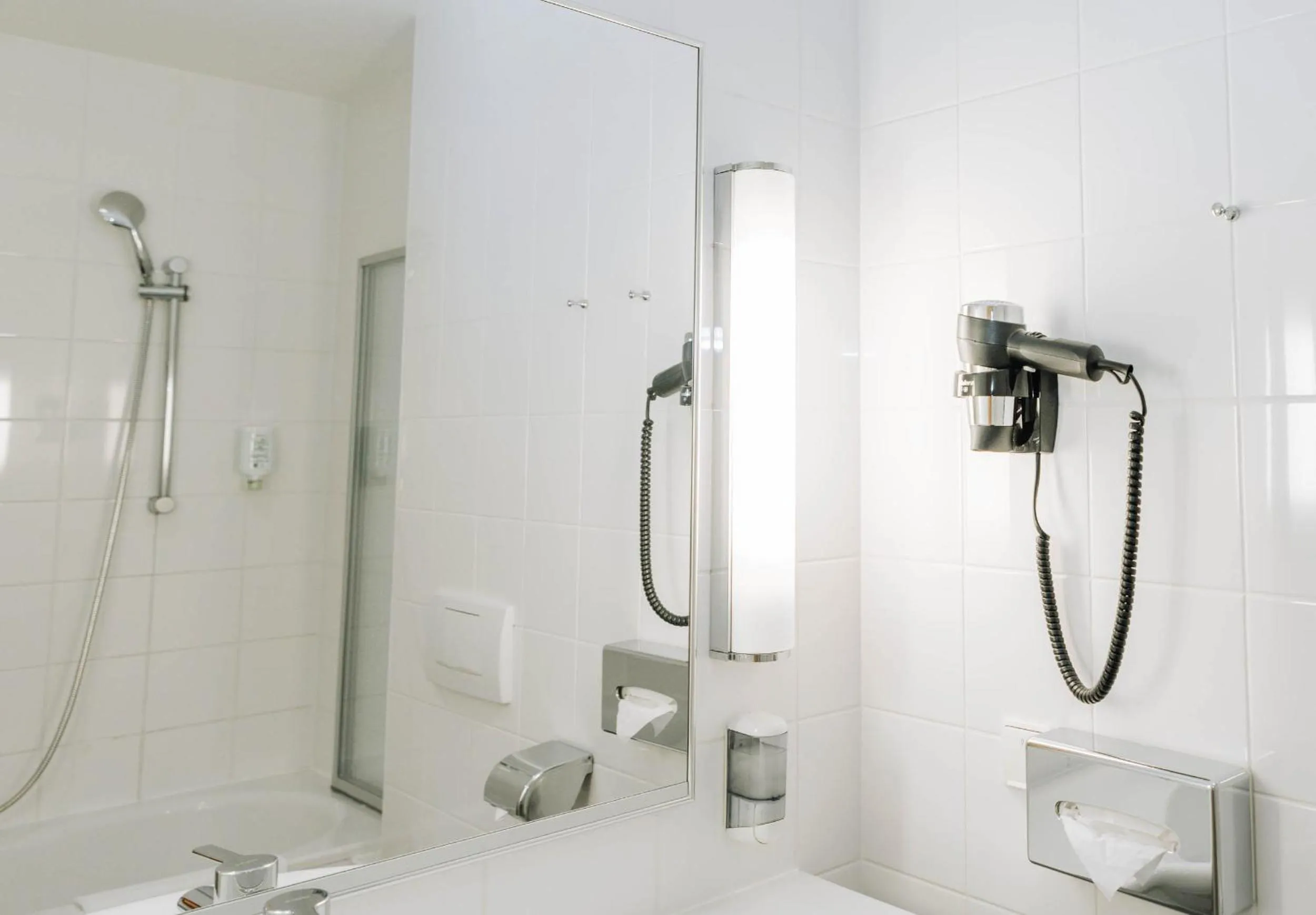 Photo of the whole room in HEINhotel vienna airport