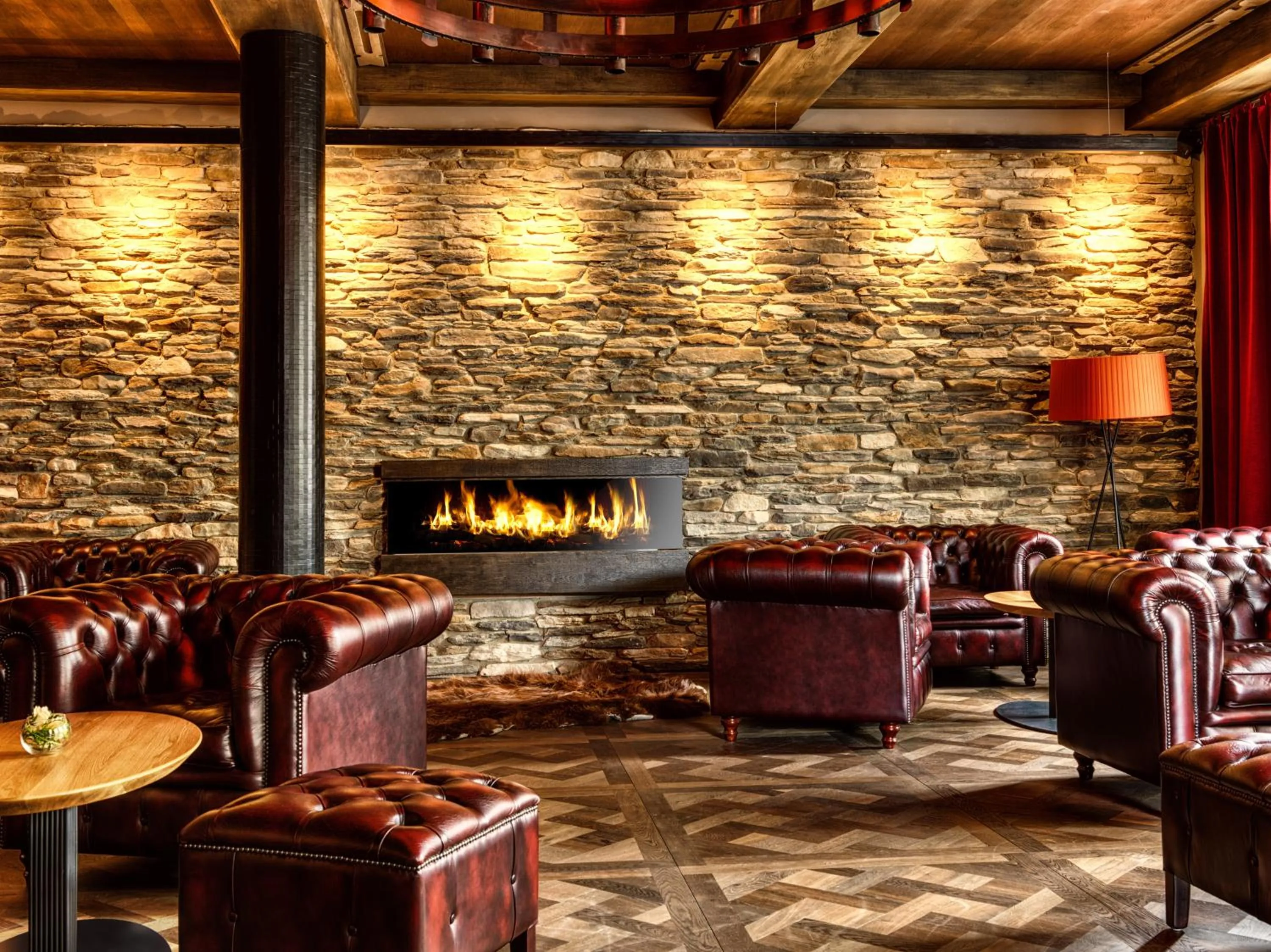 Communal lounge/ TV room in Hotel Grauer Bär