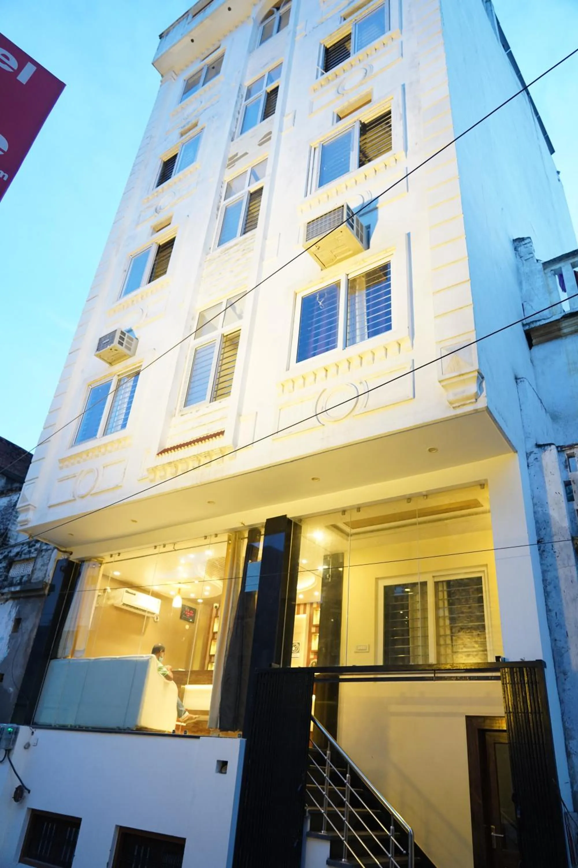 Property building in Hotel City Palace