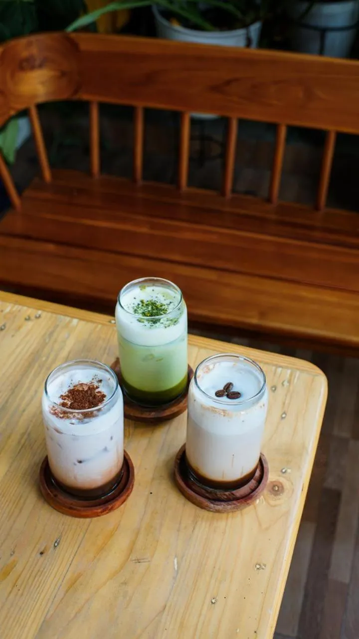 Restaurant/places to eat in Guest House 555 NKI