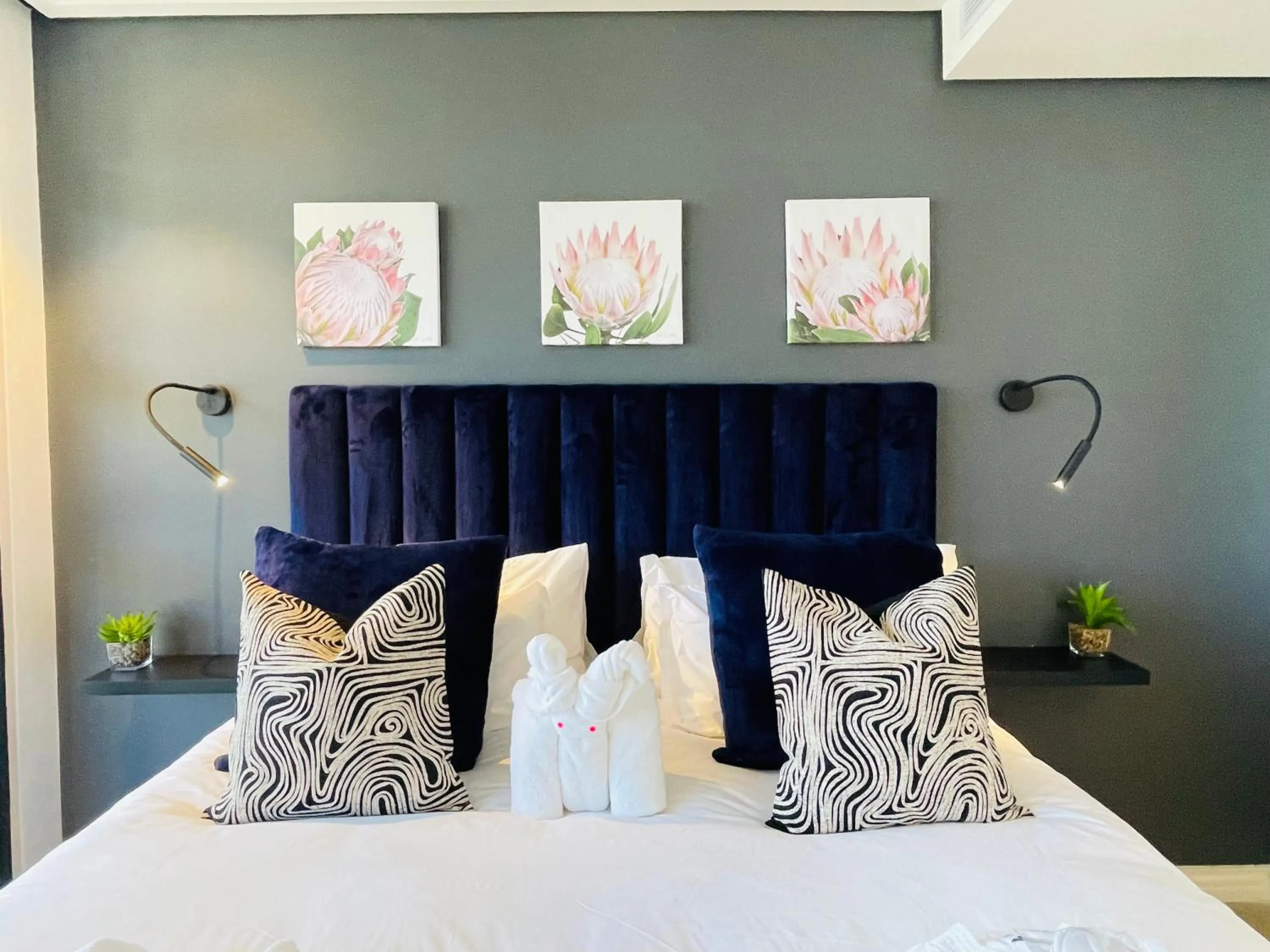 Bed in Urban Elephant 16 On Bree