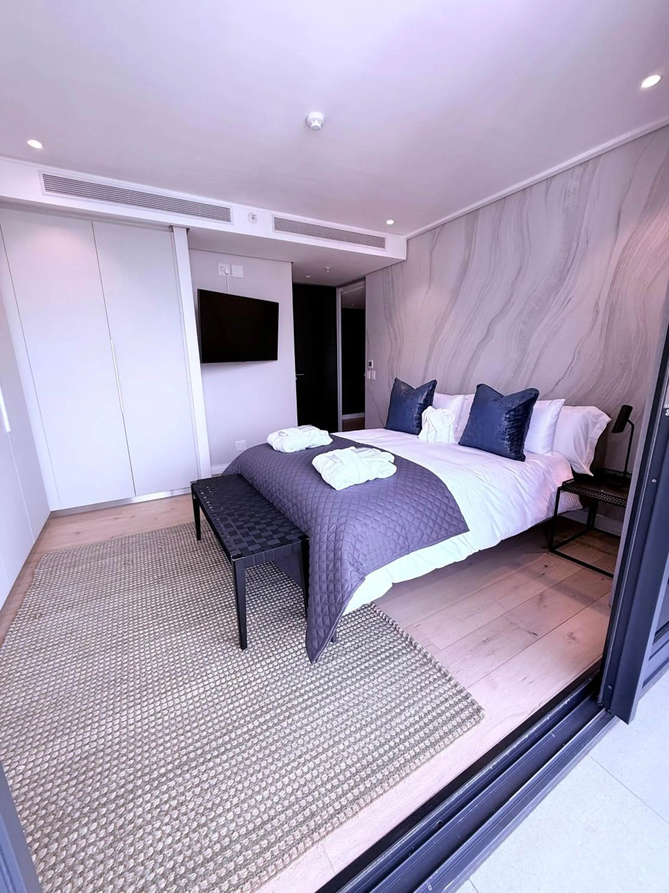 Bed in Urban Elephant 16 On Bree