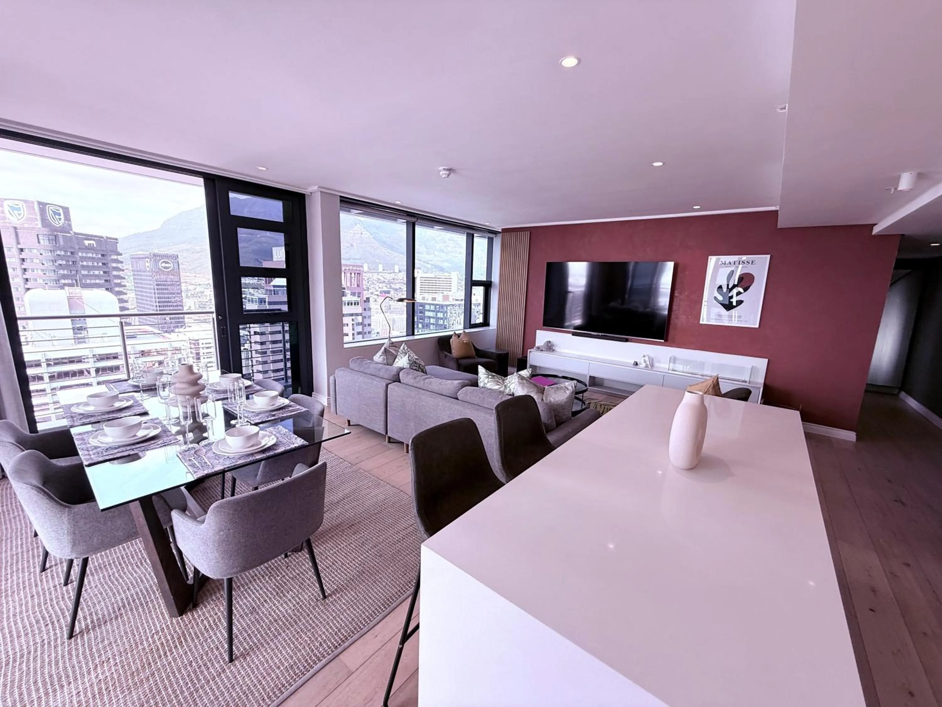 Urban Elephant 16 On Bree