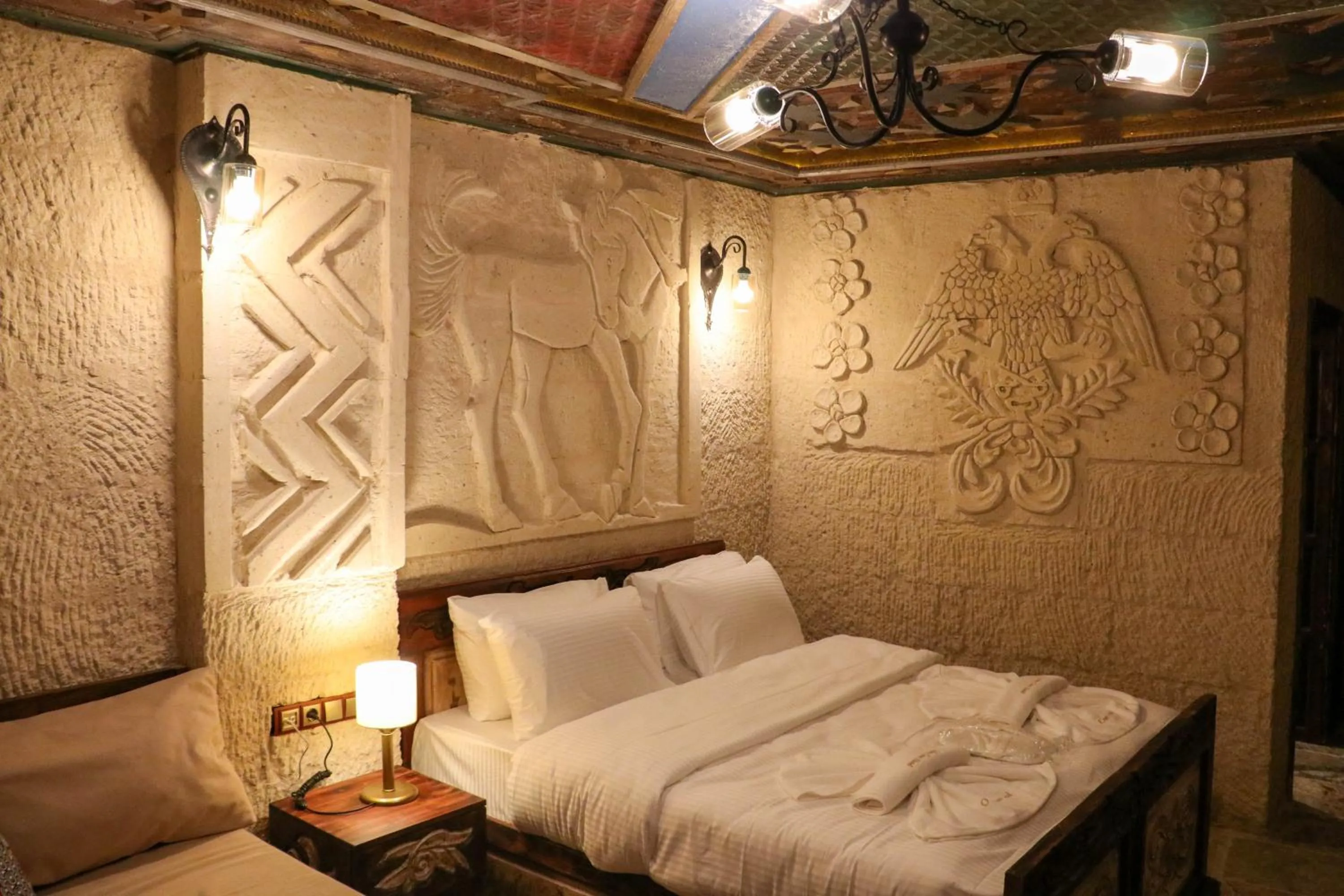 Bed in Olivia Cave Hotel