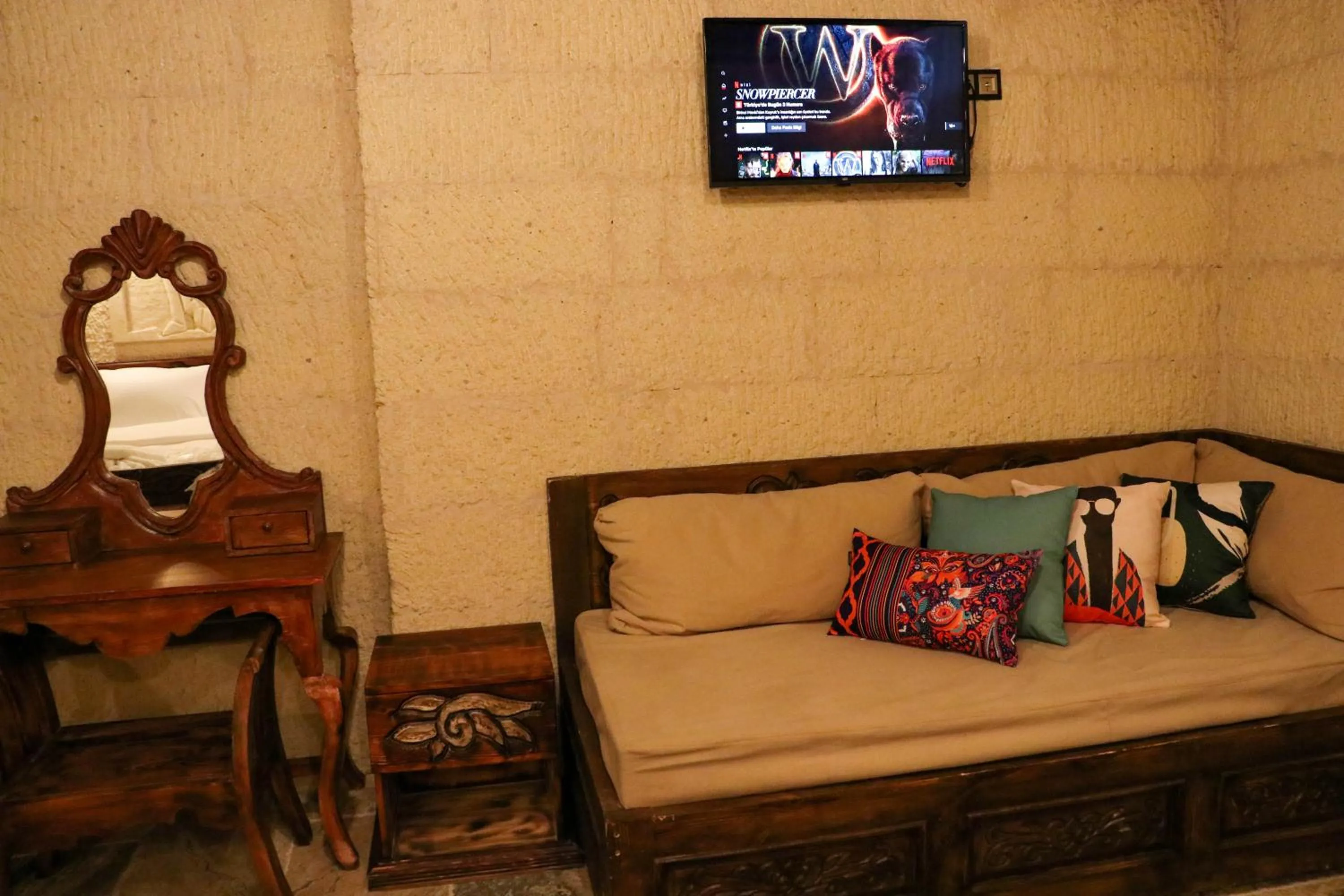 Bed in Olivia Cave Hotel