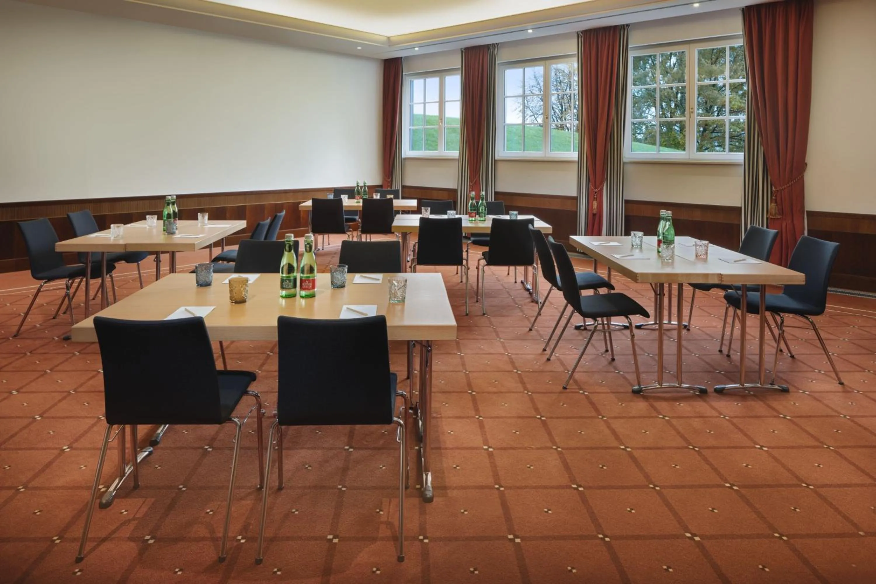 Meeting/conference room in Arabella Jagdhof Resort am Fuschlsee, a Tribute Portfolio Hotel