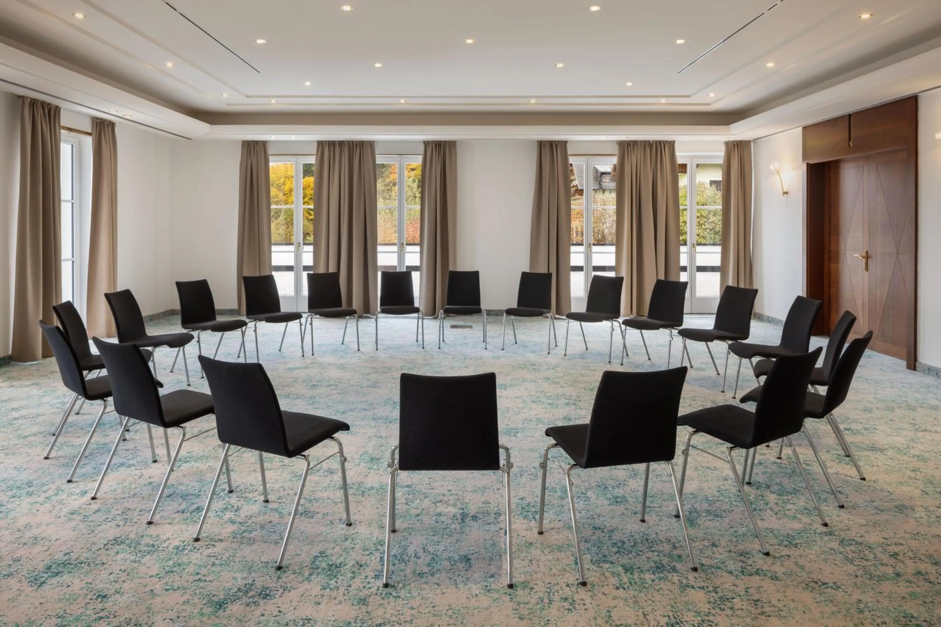 Meeting/conference room in Arabella Jagdhof Resort am Fuschlsee, a Tribute Portfolio Hotel