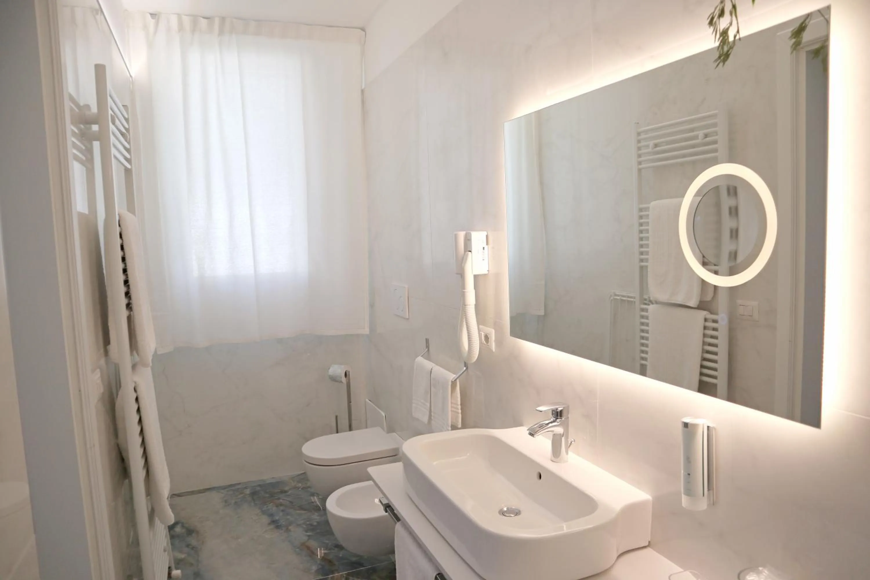 Toilet in Adagio Salentino