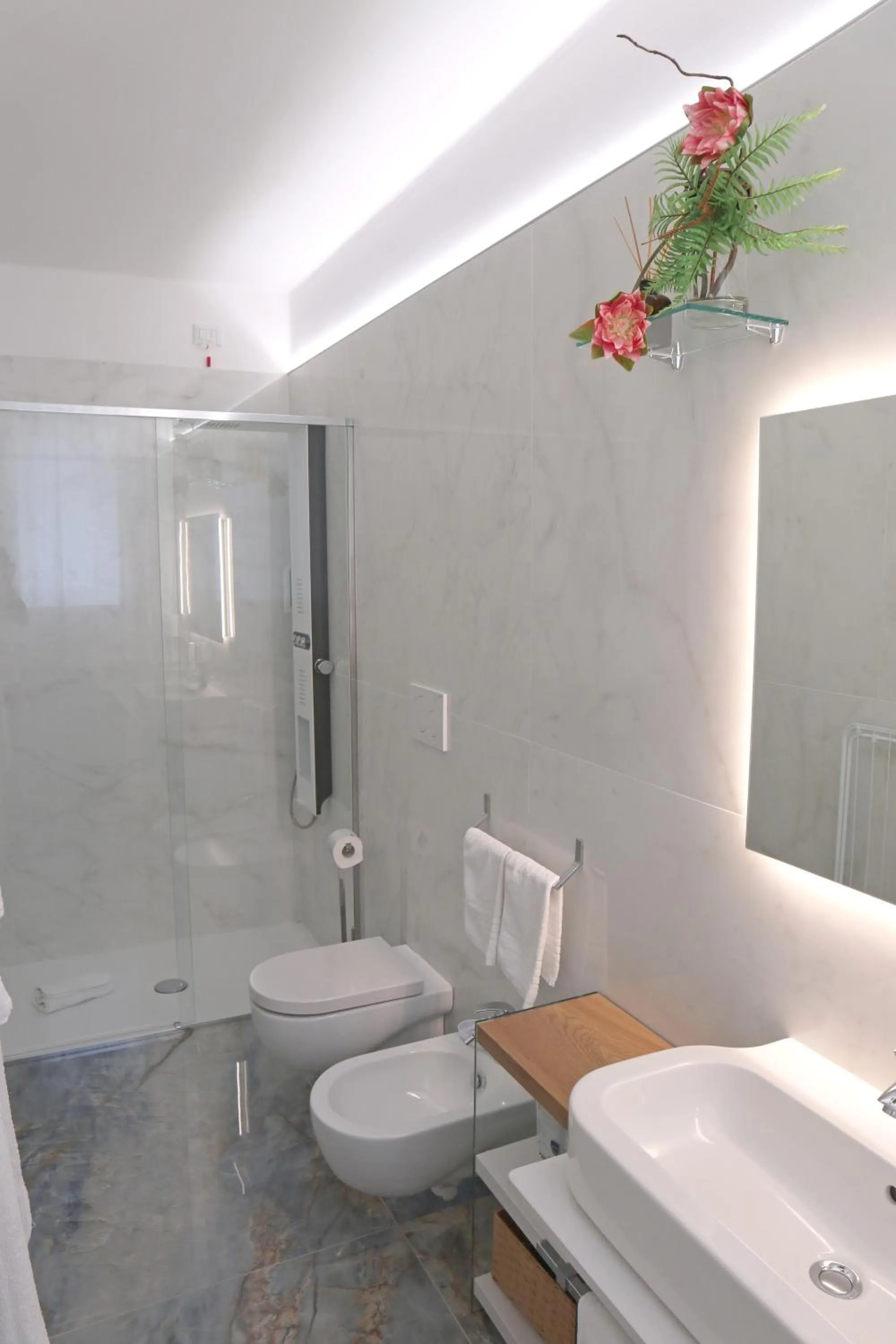 Shower in Adagio Salentino