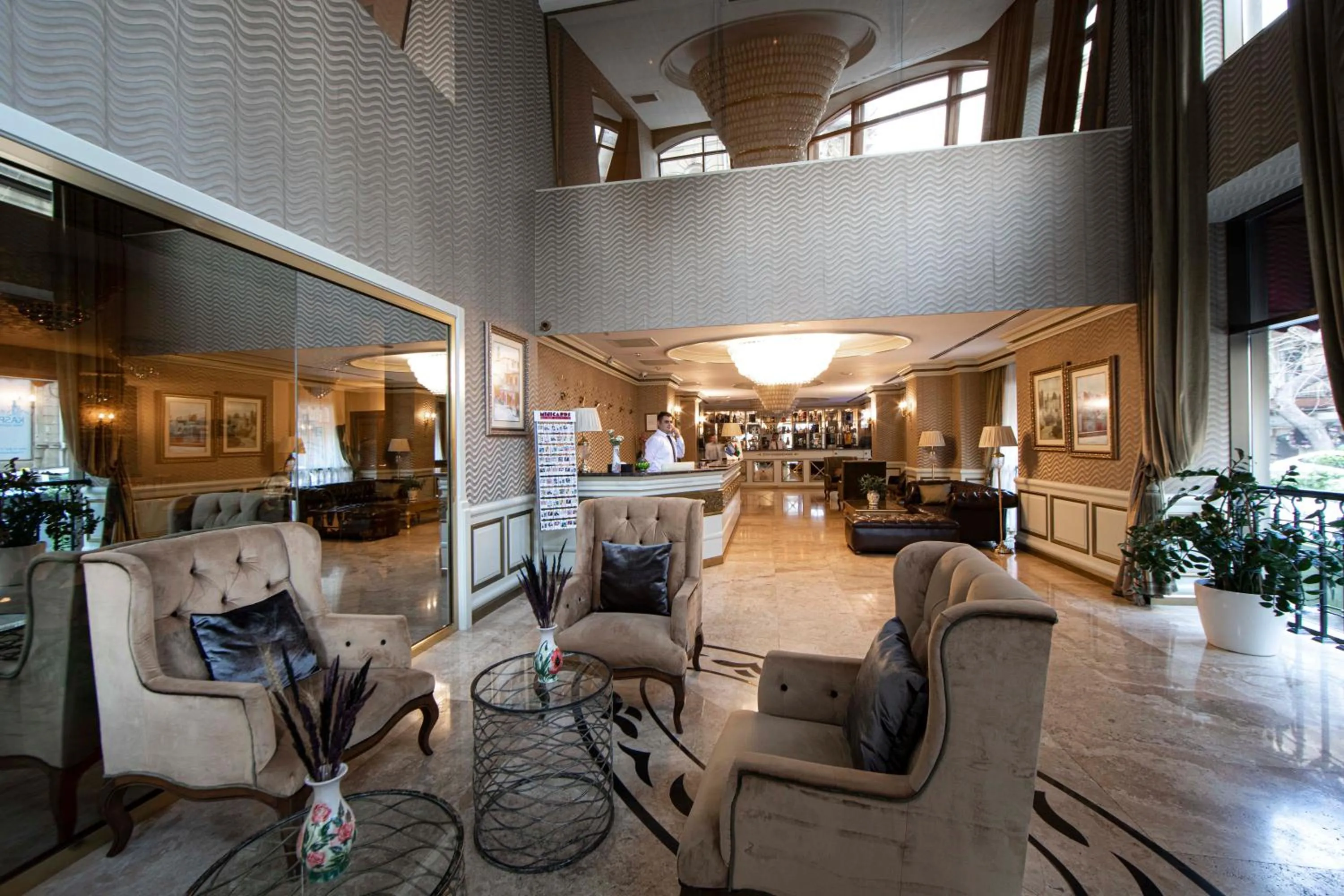 Lobby or reception in Sapphire Inn Hotel