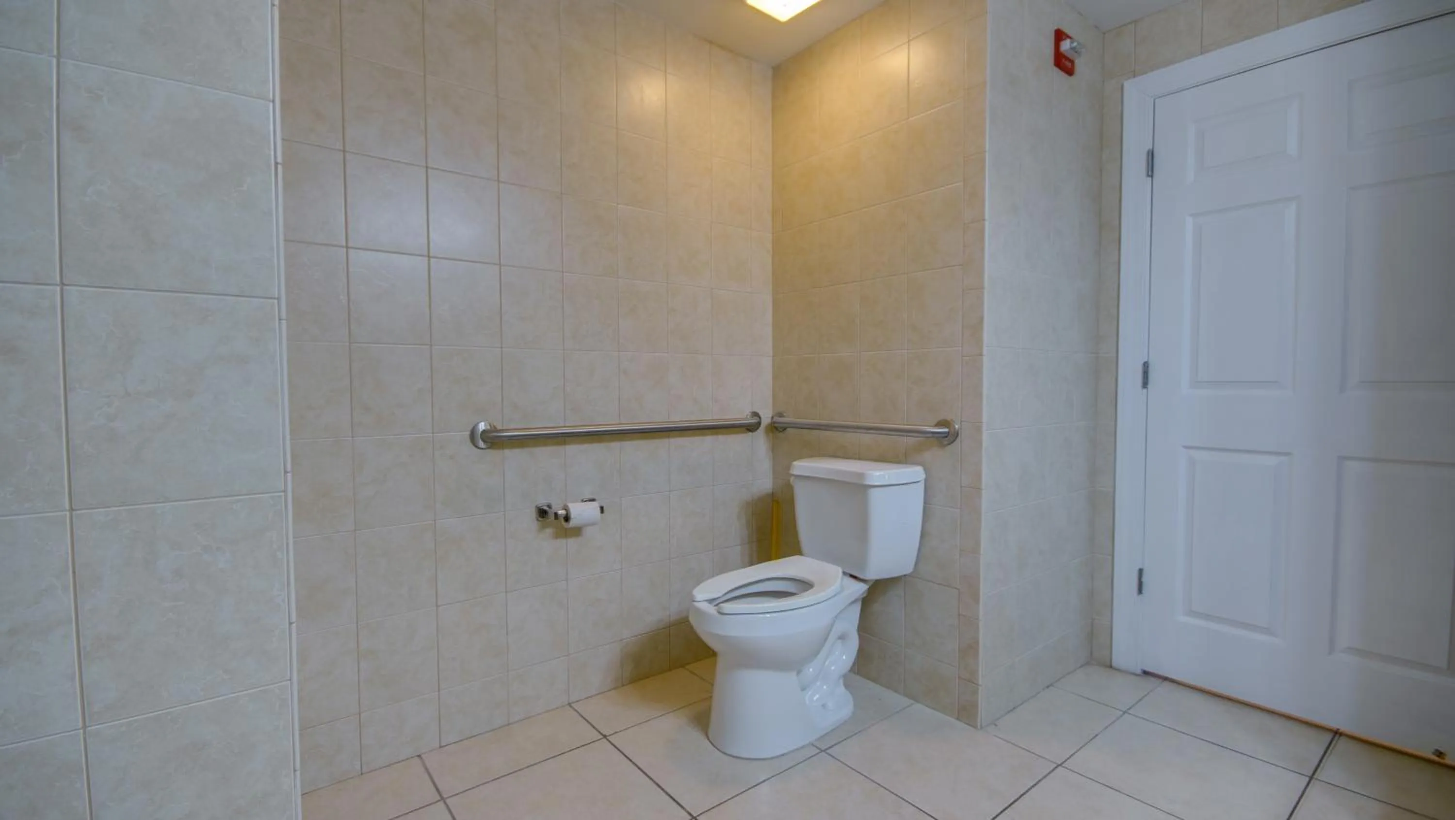 Bathroom in Americana Condos 10th street