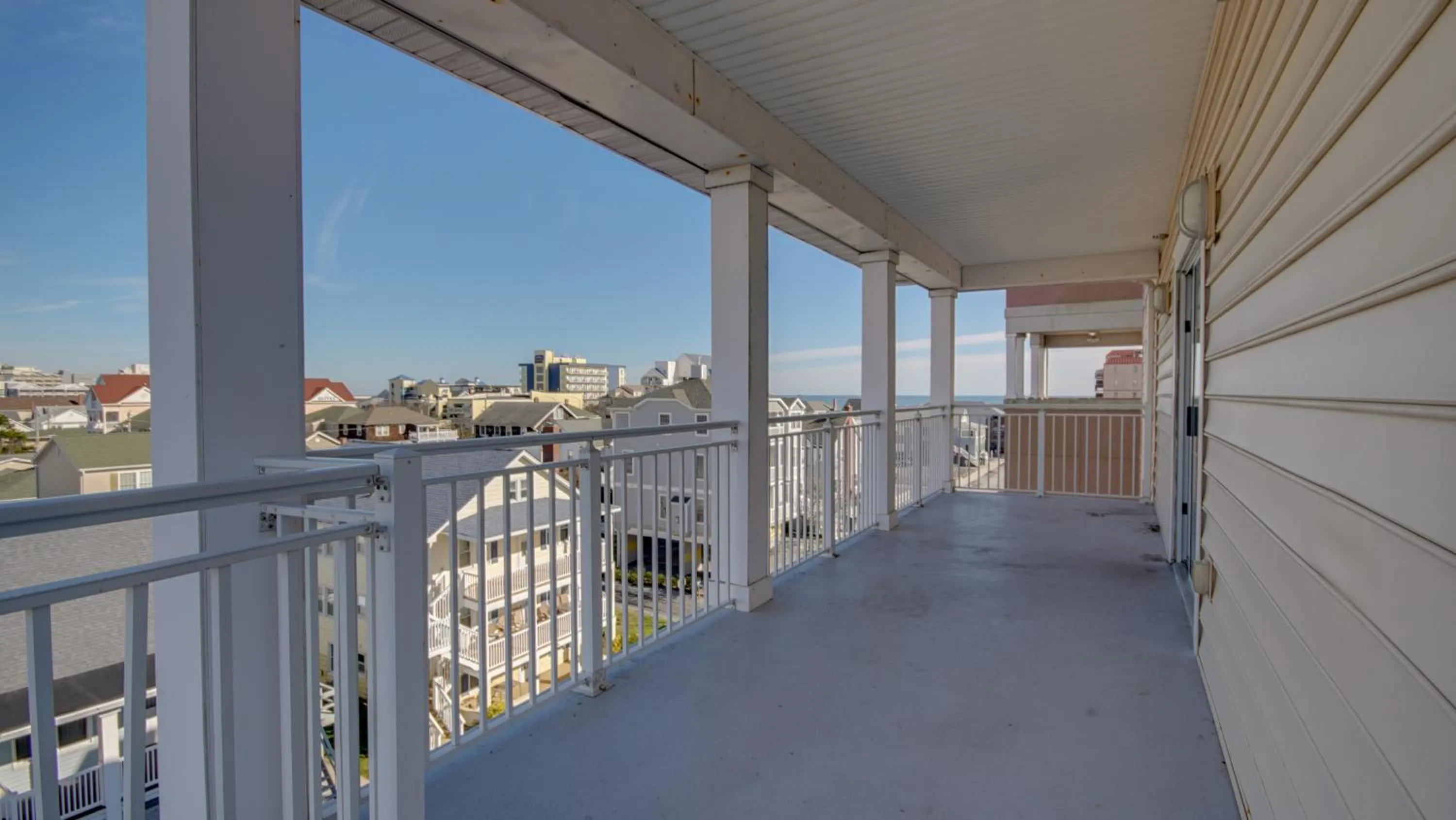 Balcony/Terrace in Americana Condos 10th street