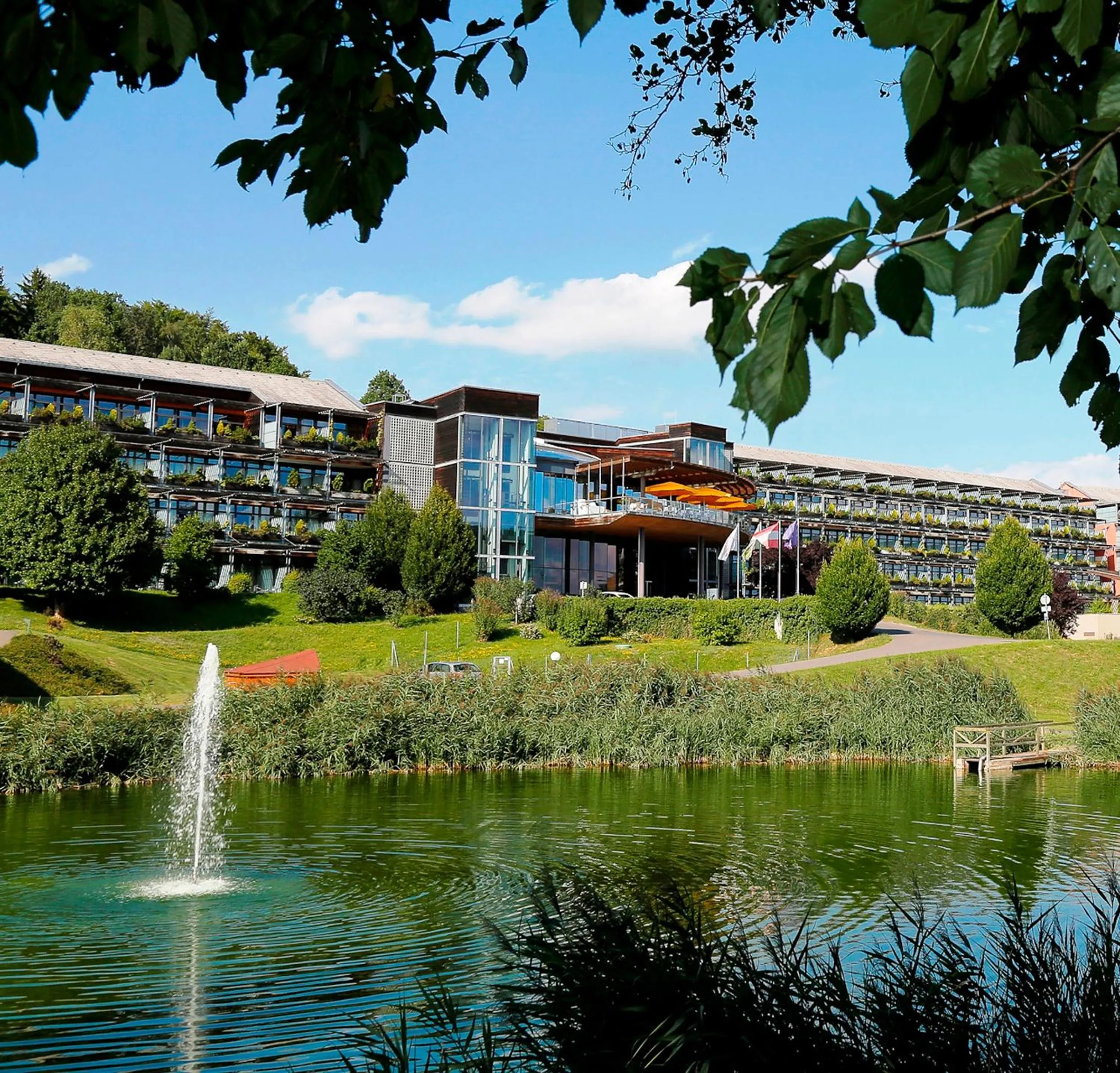 Facade/entrance in Das Sonnreich - Thermenhotel Loipersdorf