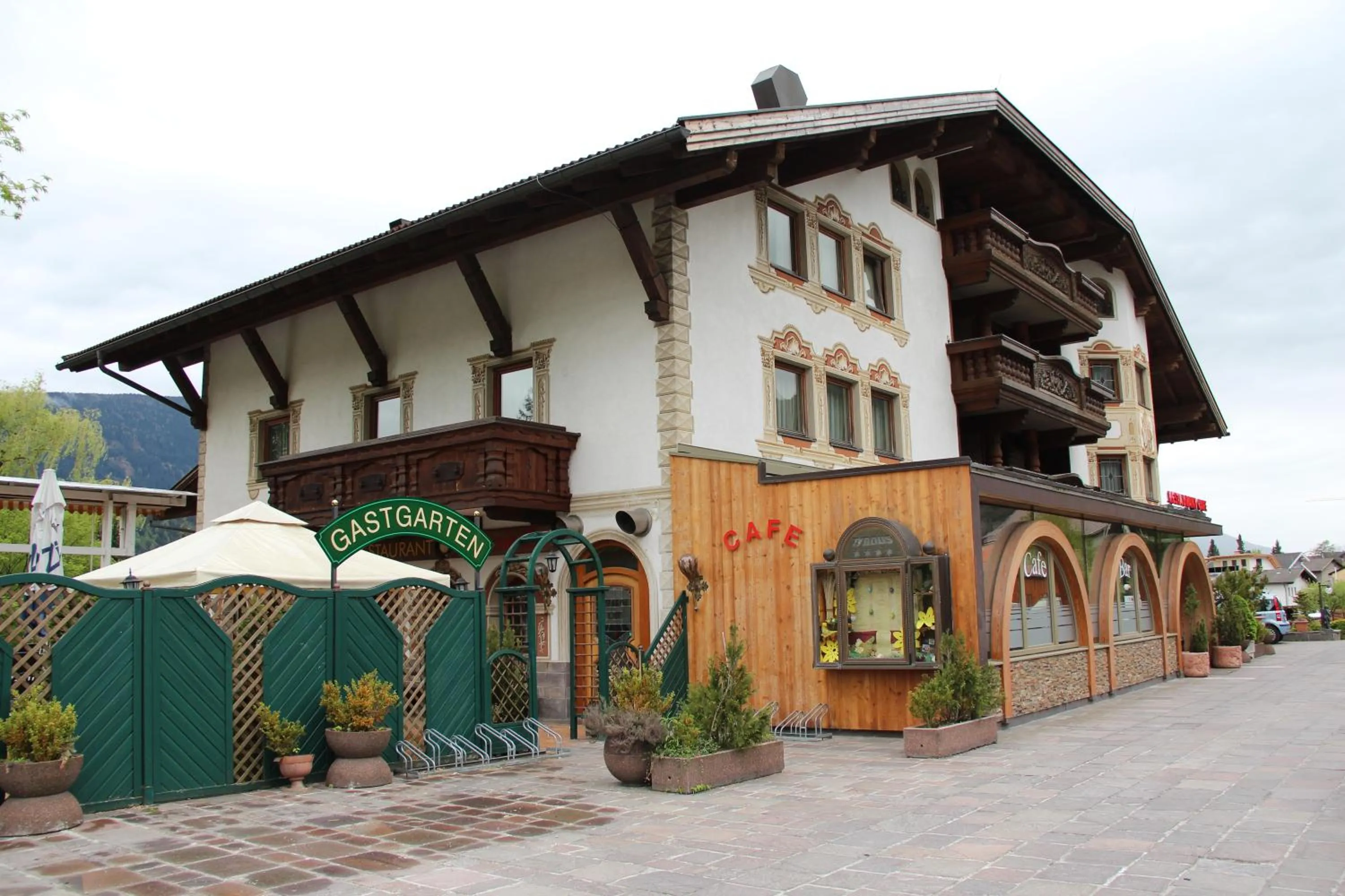 Property building in Hotel Tyrolis