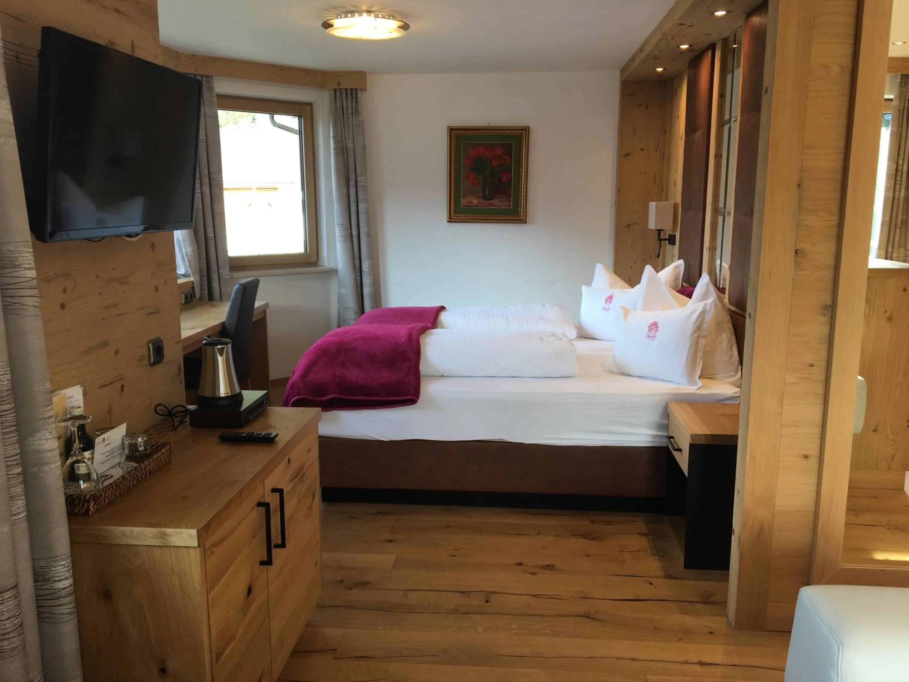 Bedroom, Bed in Hotel Tyrolis