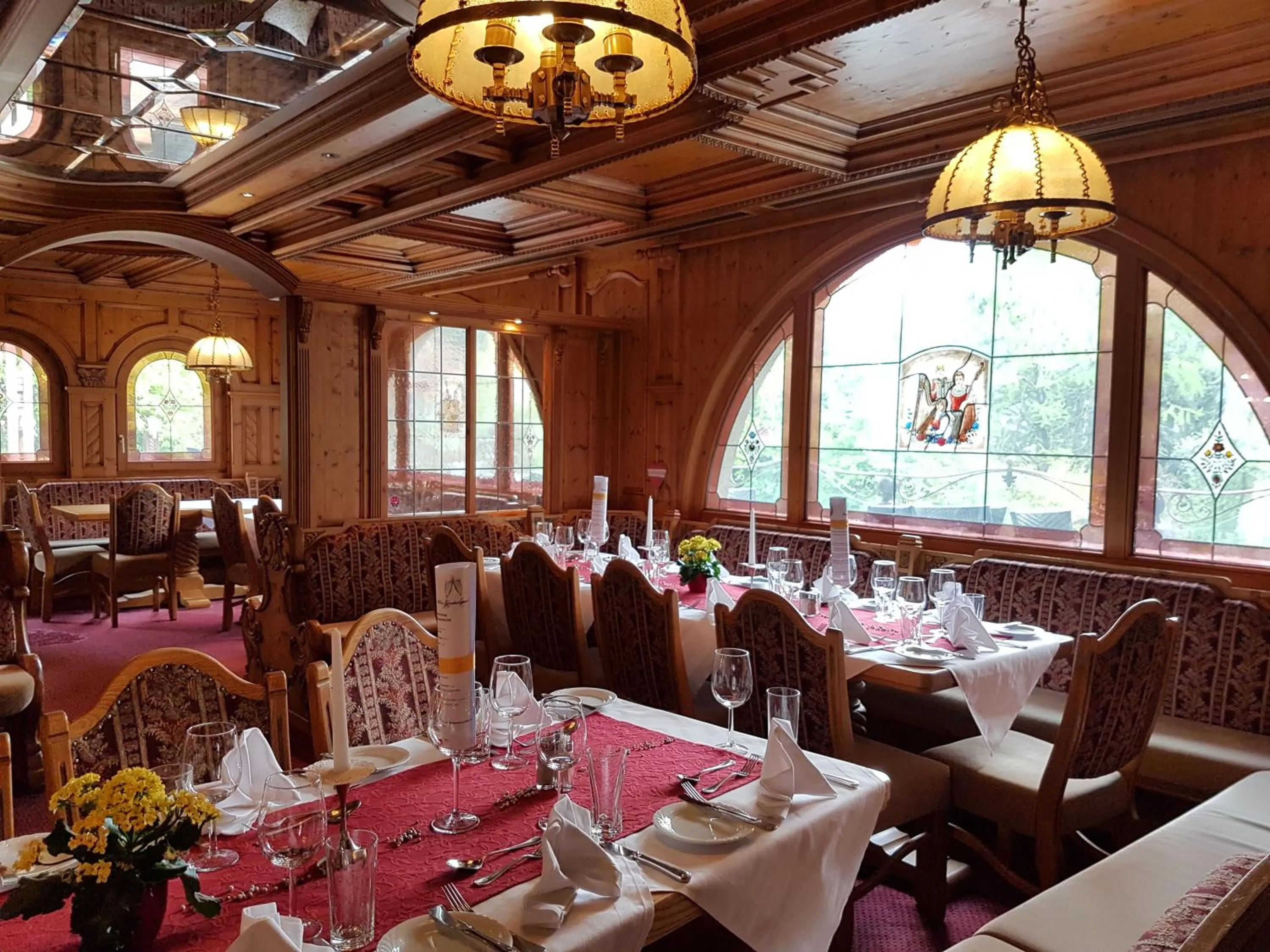 Restaurant/places to eat in Hotel Tyrolis