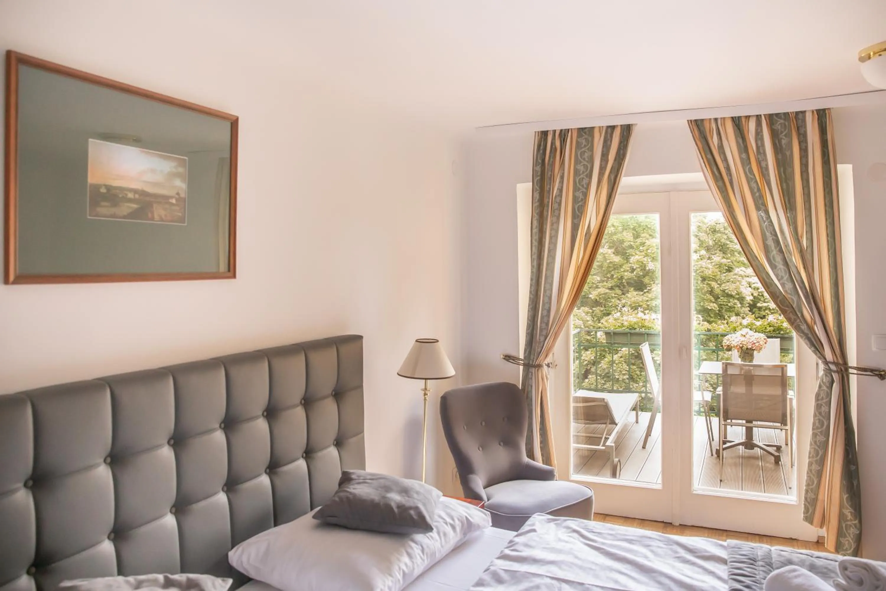 Photo of the whole room, Bed in Hotel Bergwirt Schönbrunn