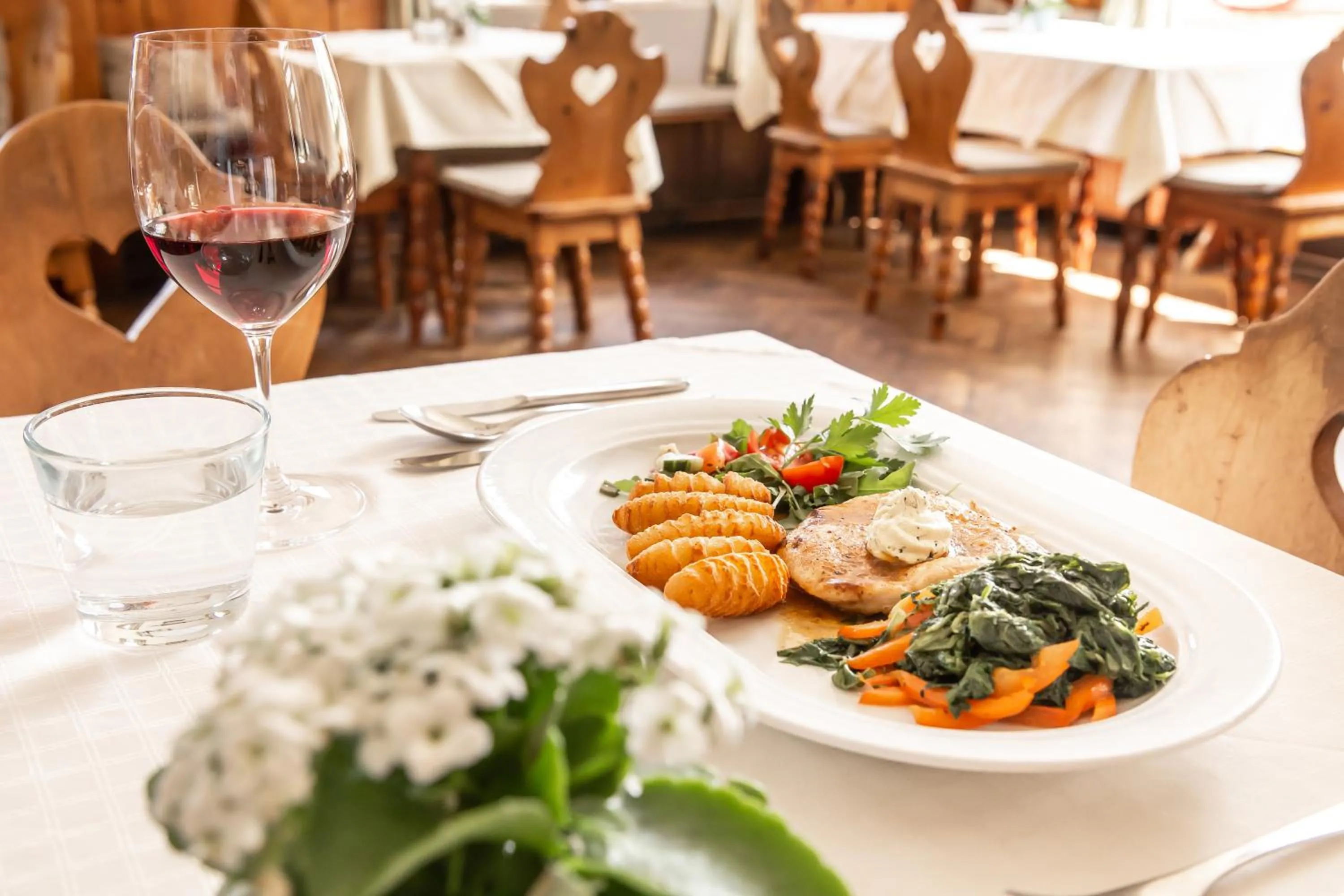 Restaurant/places to eat in Hotel Bergwirt Schönbrunn