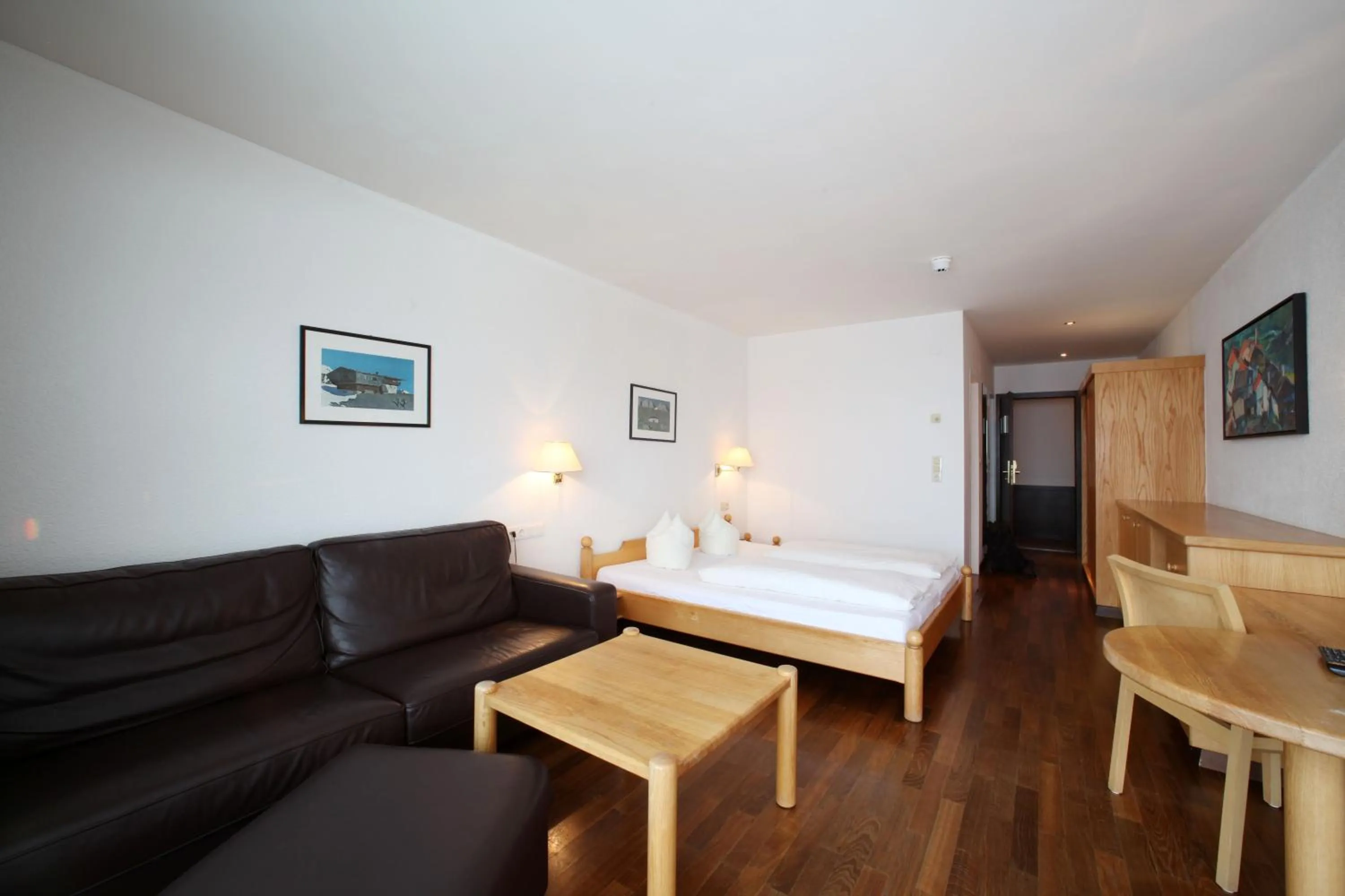 Photo of the whole room, Bed in Hotel & Appartements Oberhofer