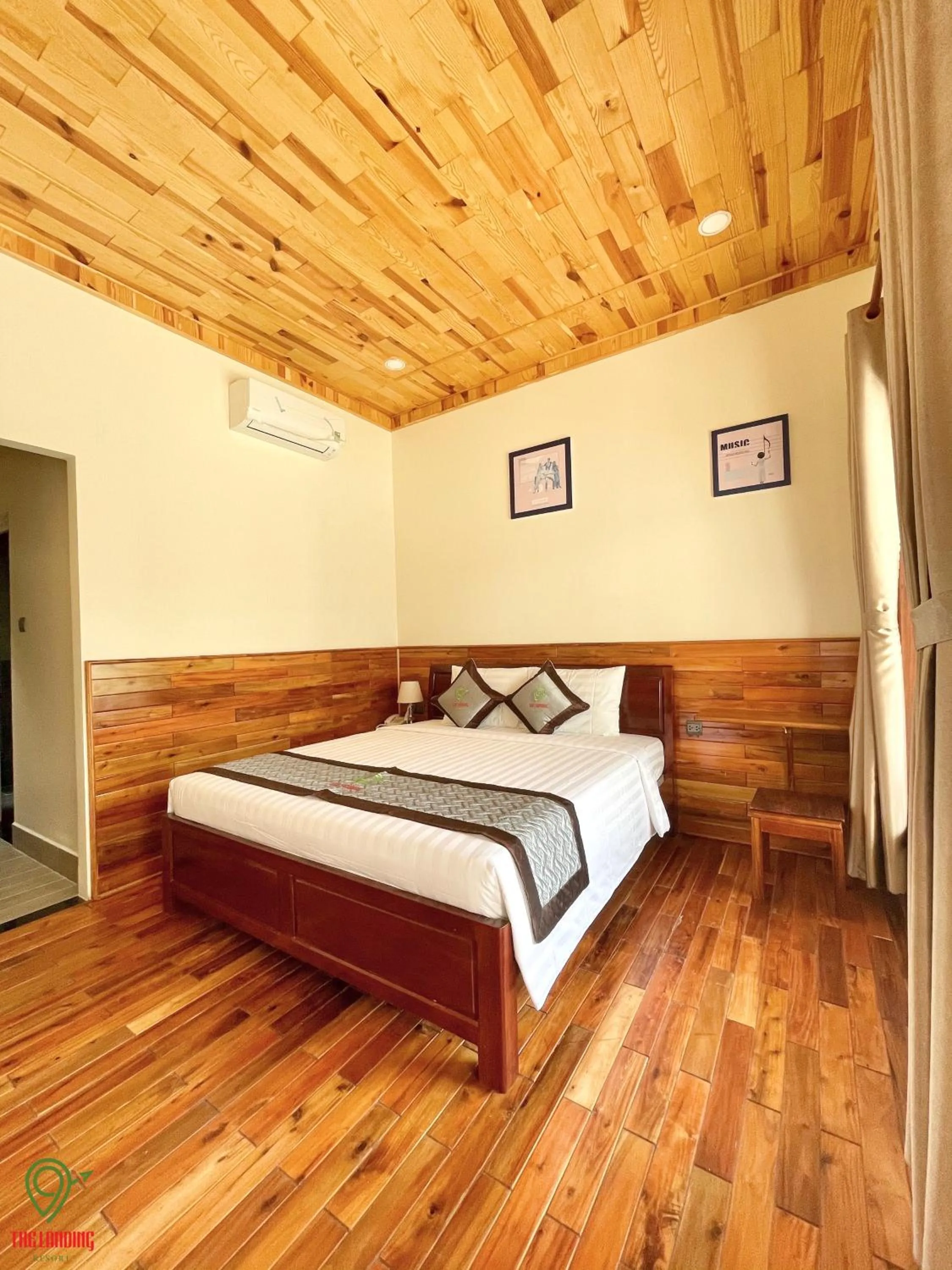 Bed in The Landing Resort