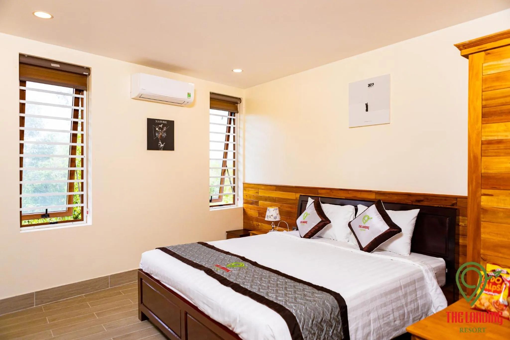 View (from property/room), Bed in The Landing Resort