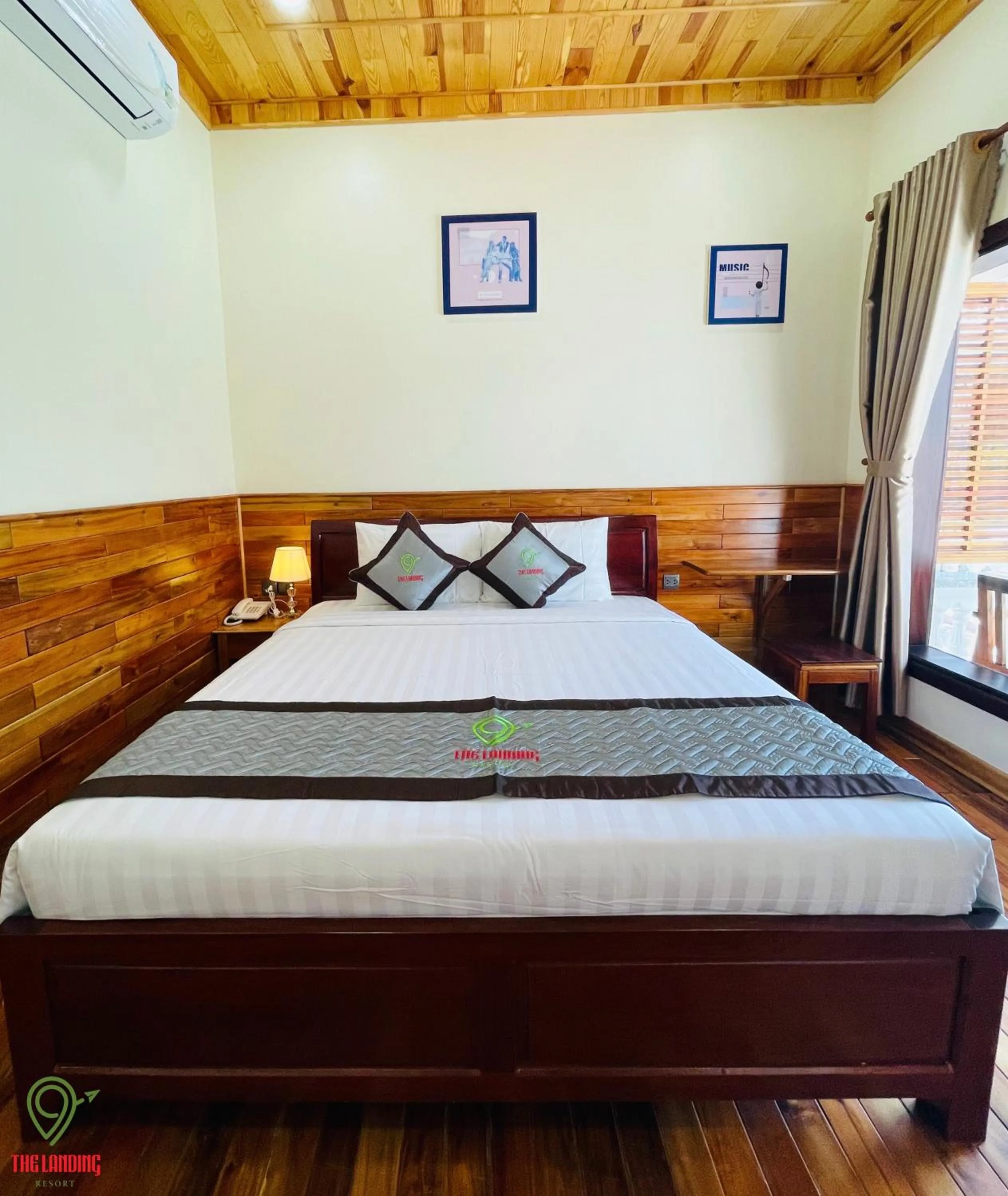 Bed in The Landing Resort