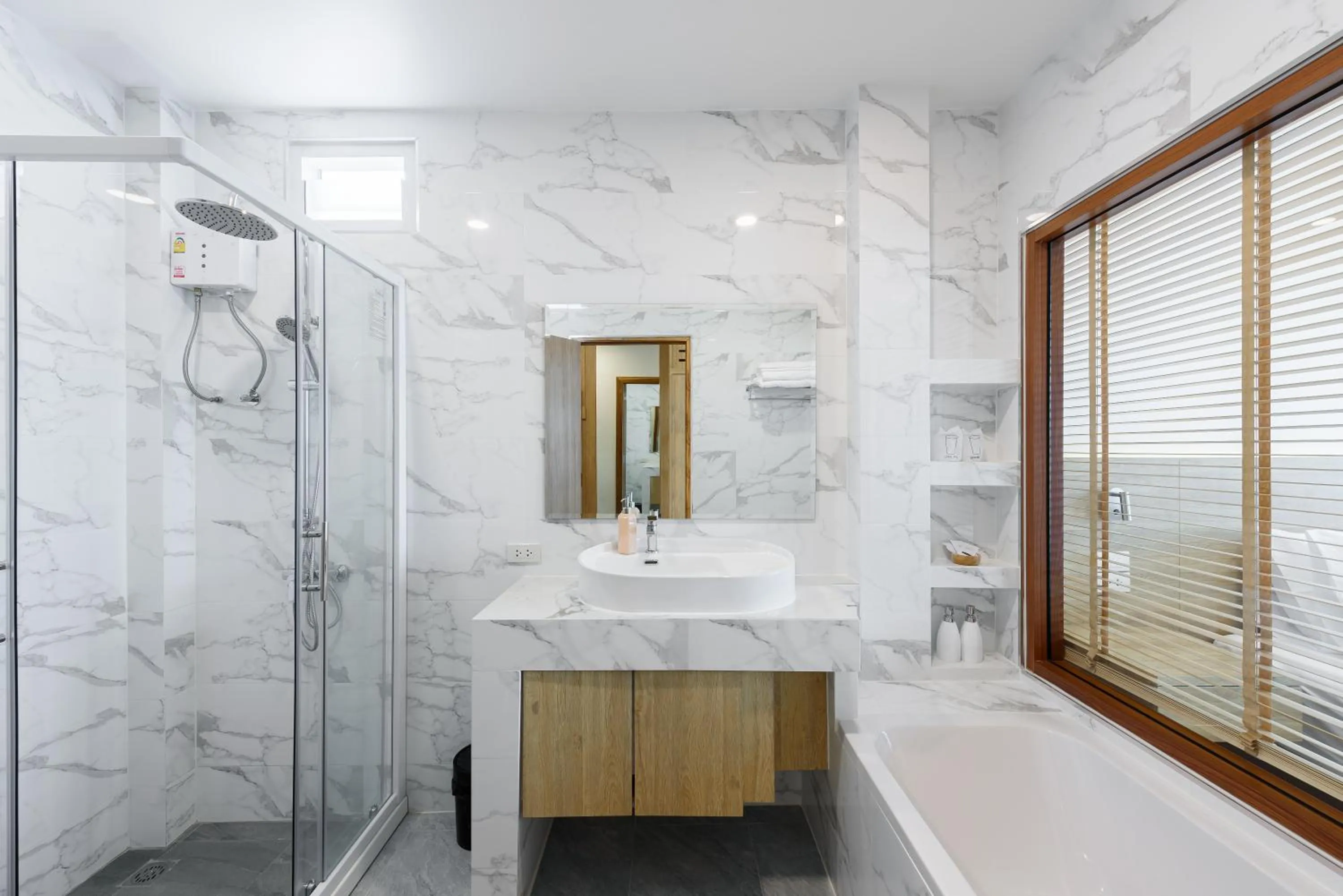 Bathroom in Chiangkhan River Walk Hotel