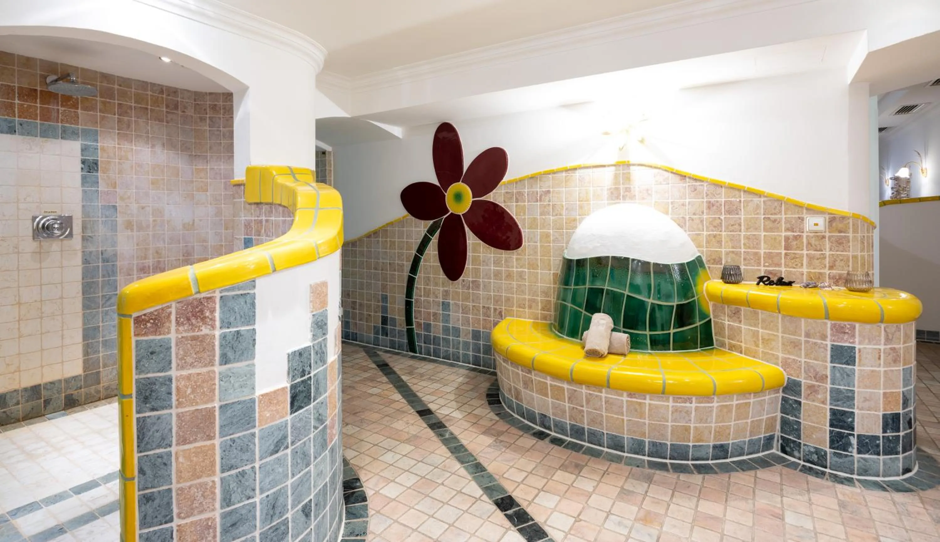 Sauna in Hotel Stoiser Graz -Parkplatz inbegriffen!