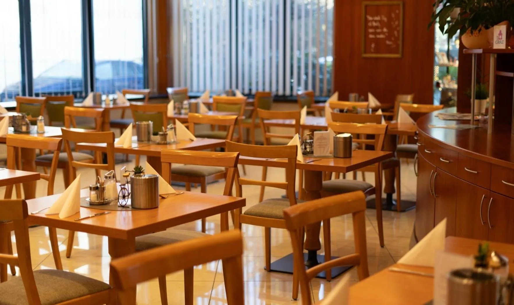 Restaurant/places to eat in Hotel Stoiser Graz -Parkplatz inbegriffen!