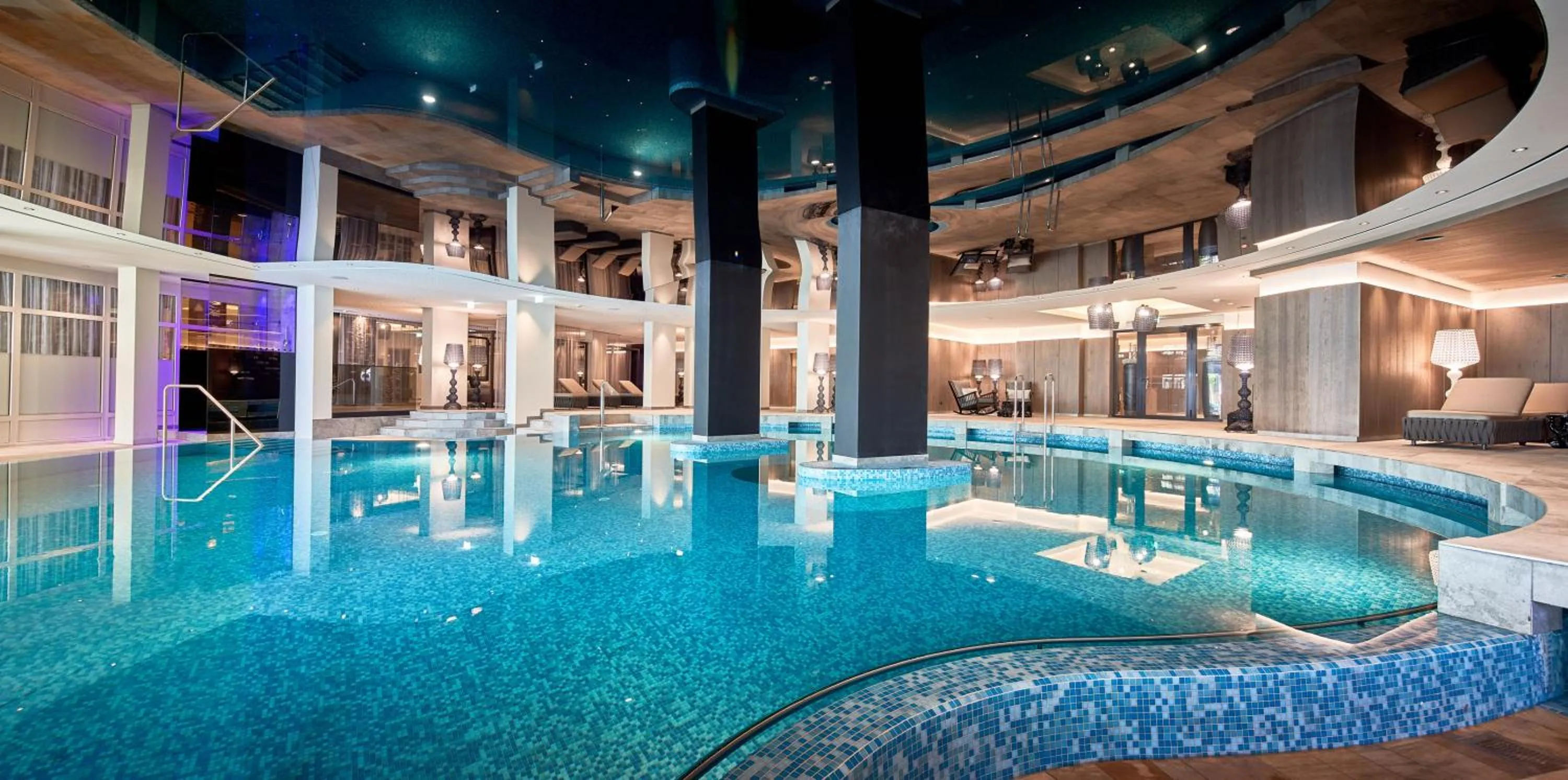 Swimming pool in Krumers Alpin – Your Mountain Oasis