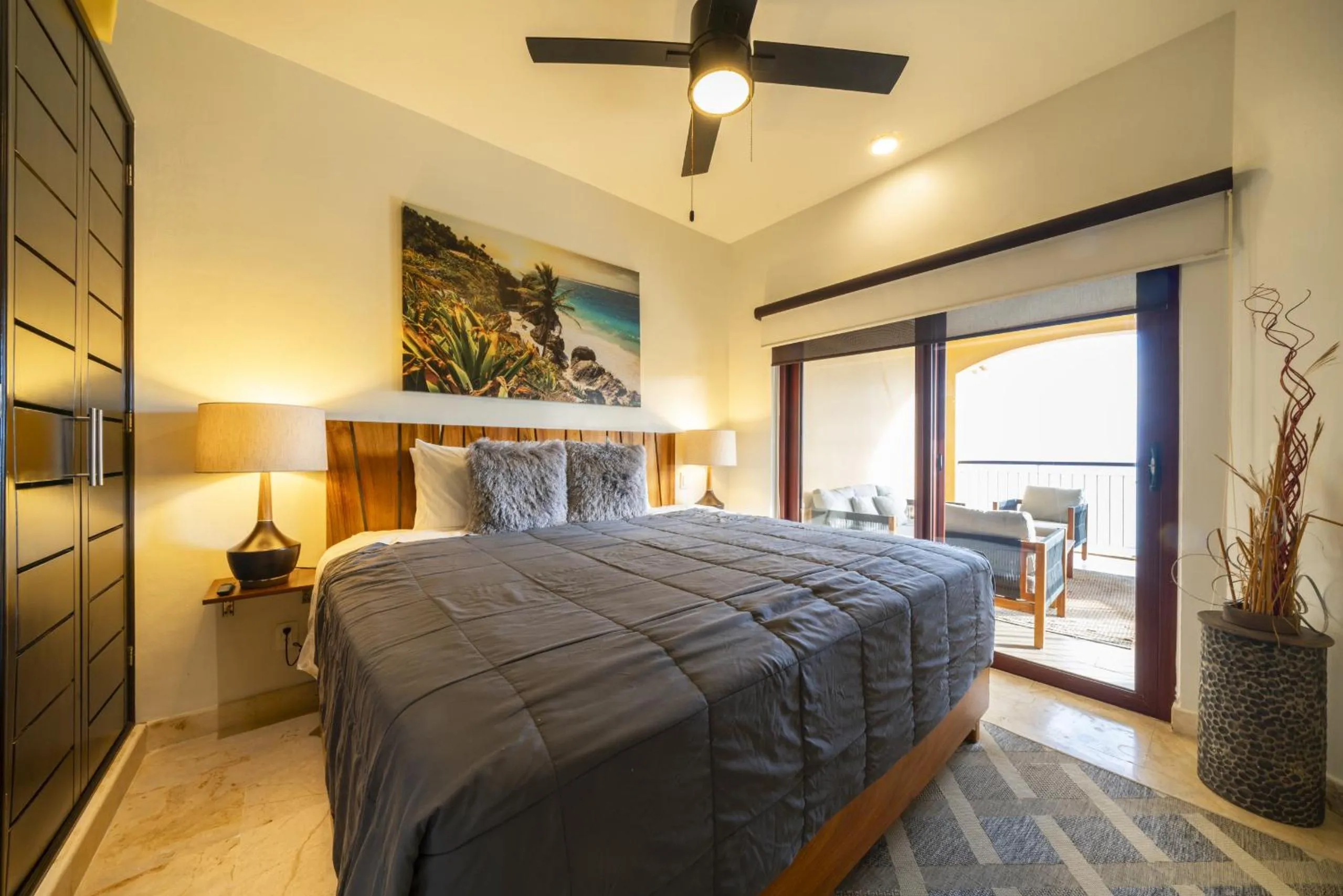 Bed in Condo Surf 405 - Luxury Oceanview Beachfront 3 BR with Gym - At El Faro Condos