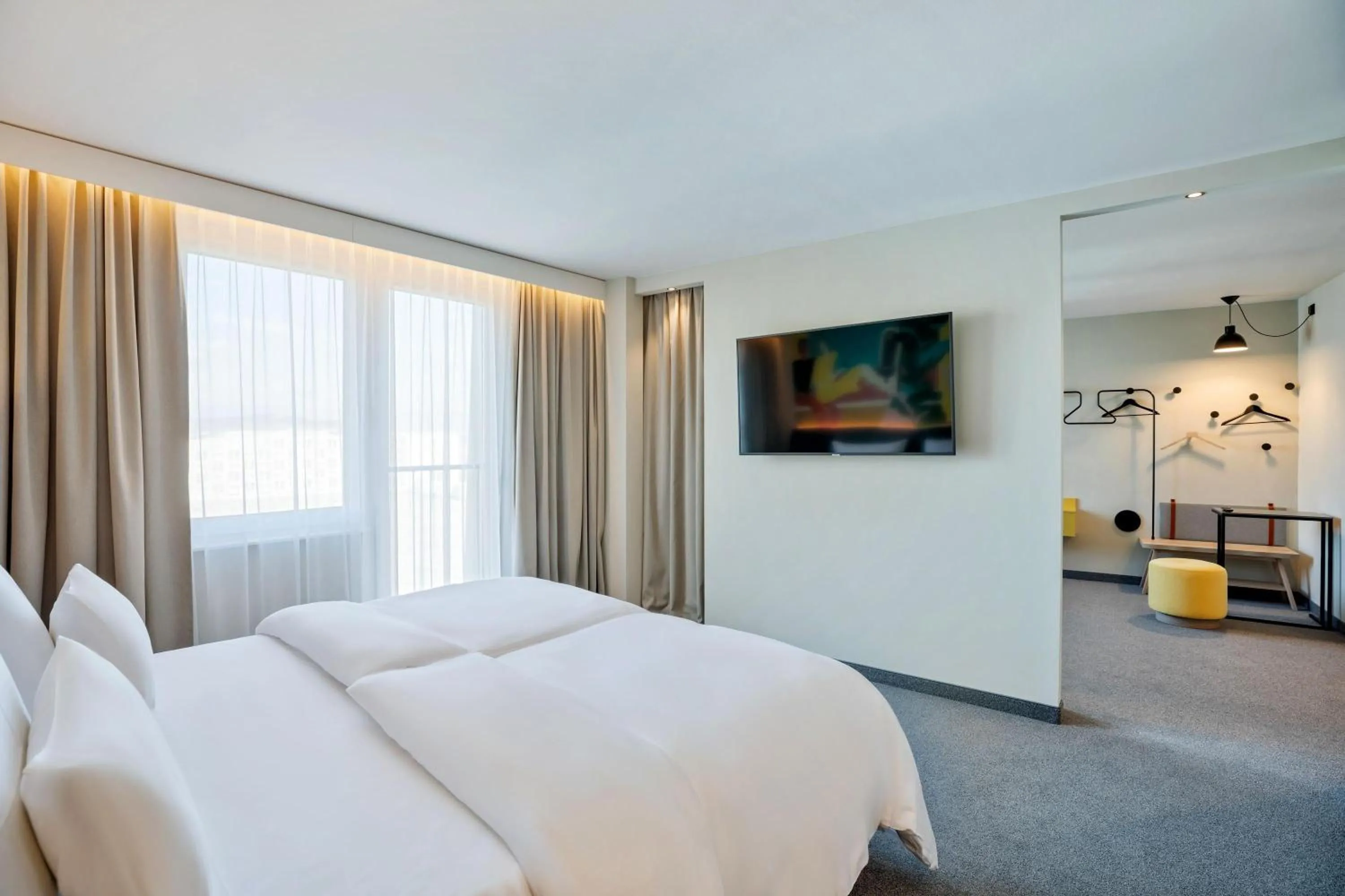 Photo of the whole room, Bed in Spark by Hilton Vienna Messe Prater