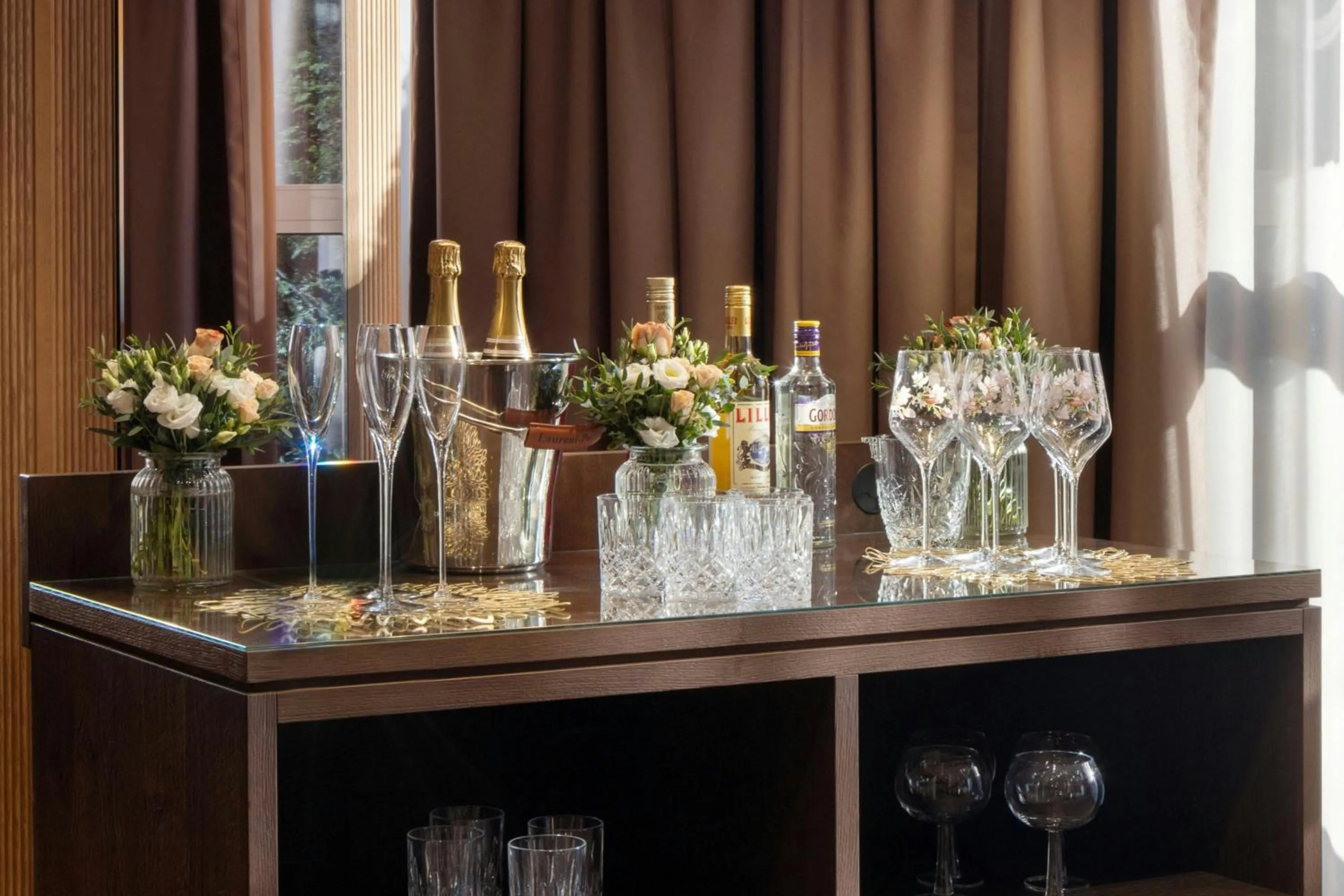 Lounge or bar in Sheraton Grand Salzburg