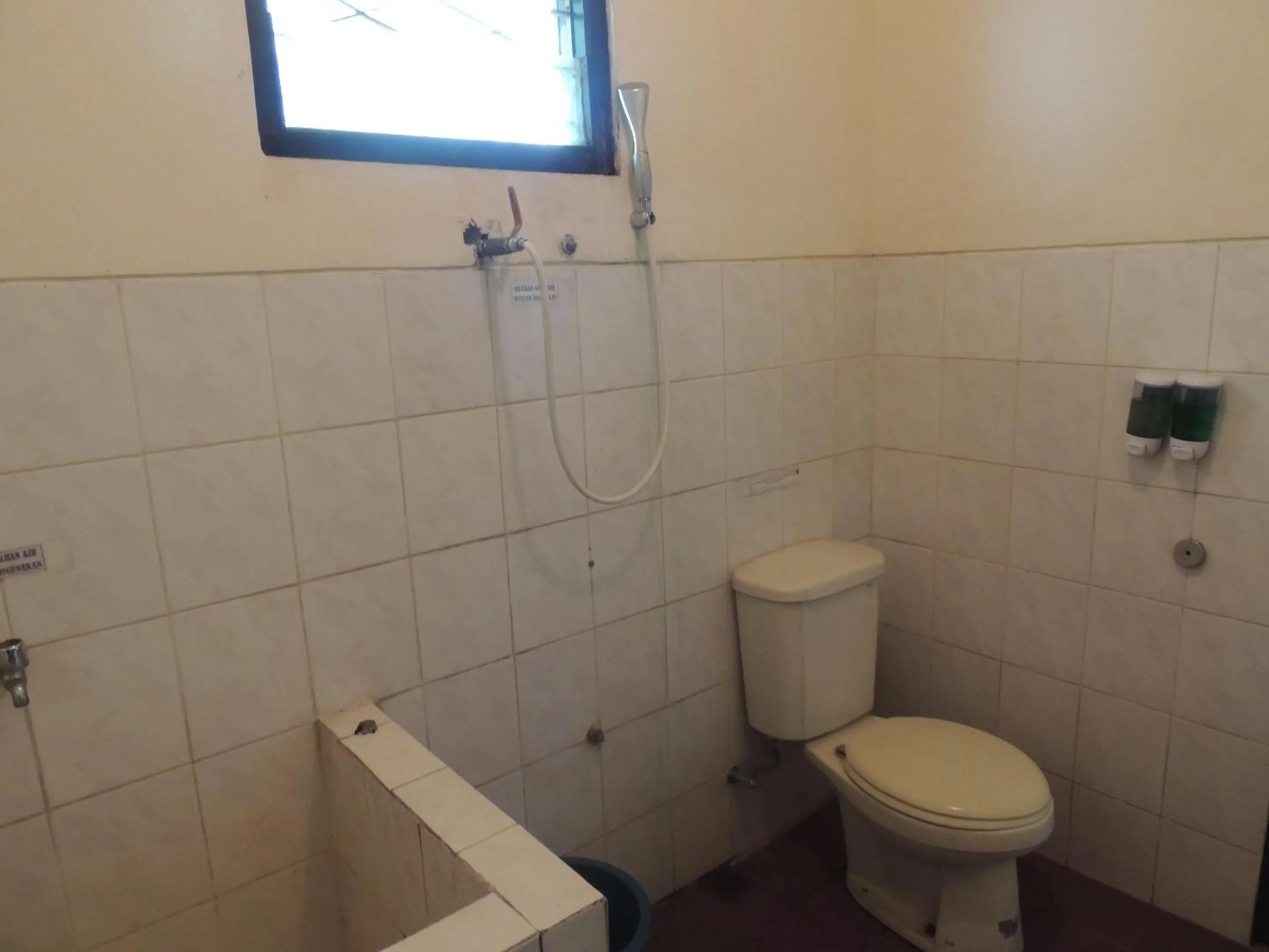 Bathroom in Resort Agrowisata Perkebunan Tambi