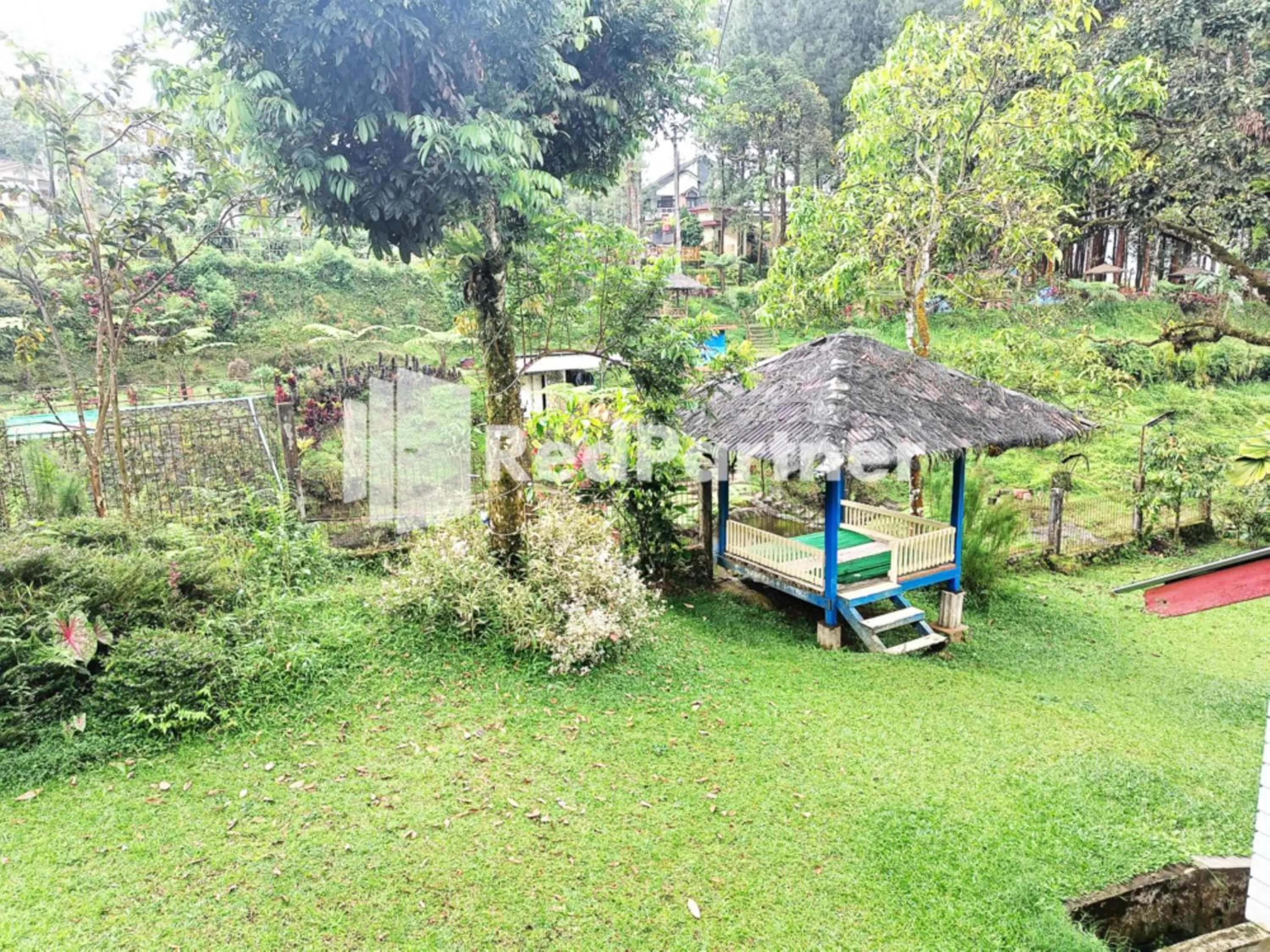 Garden view in Hotel Anita Baturaden Mitra RedDoorz