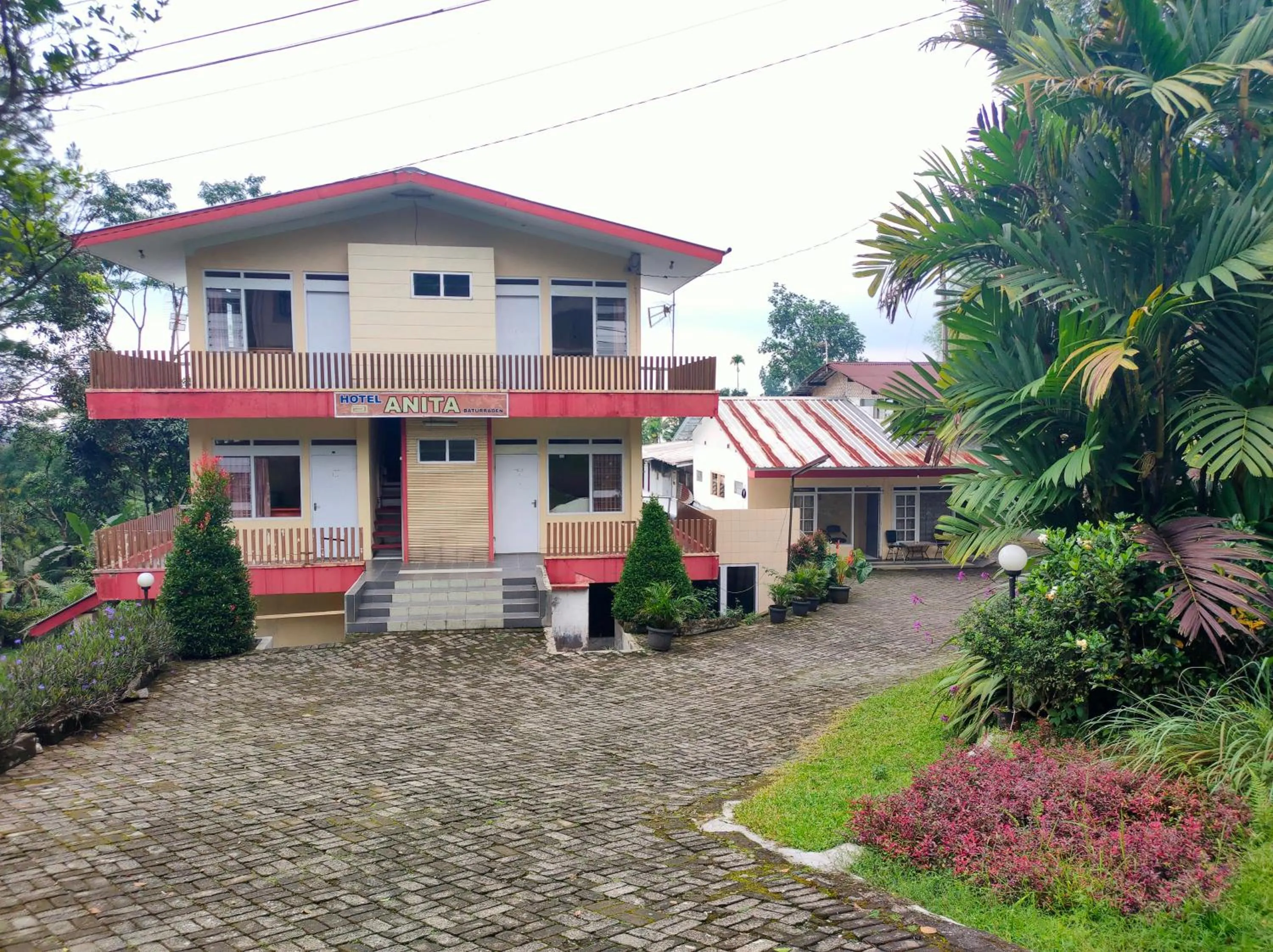 Property building in Hotel Anita Baturaden Mitra RedDoorz