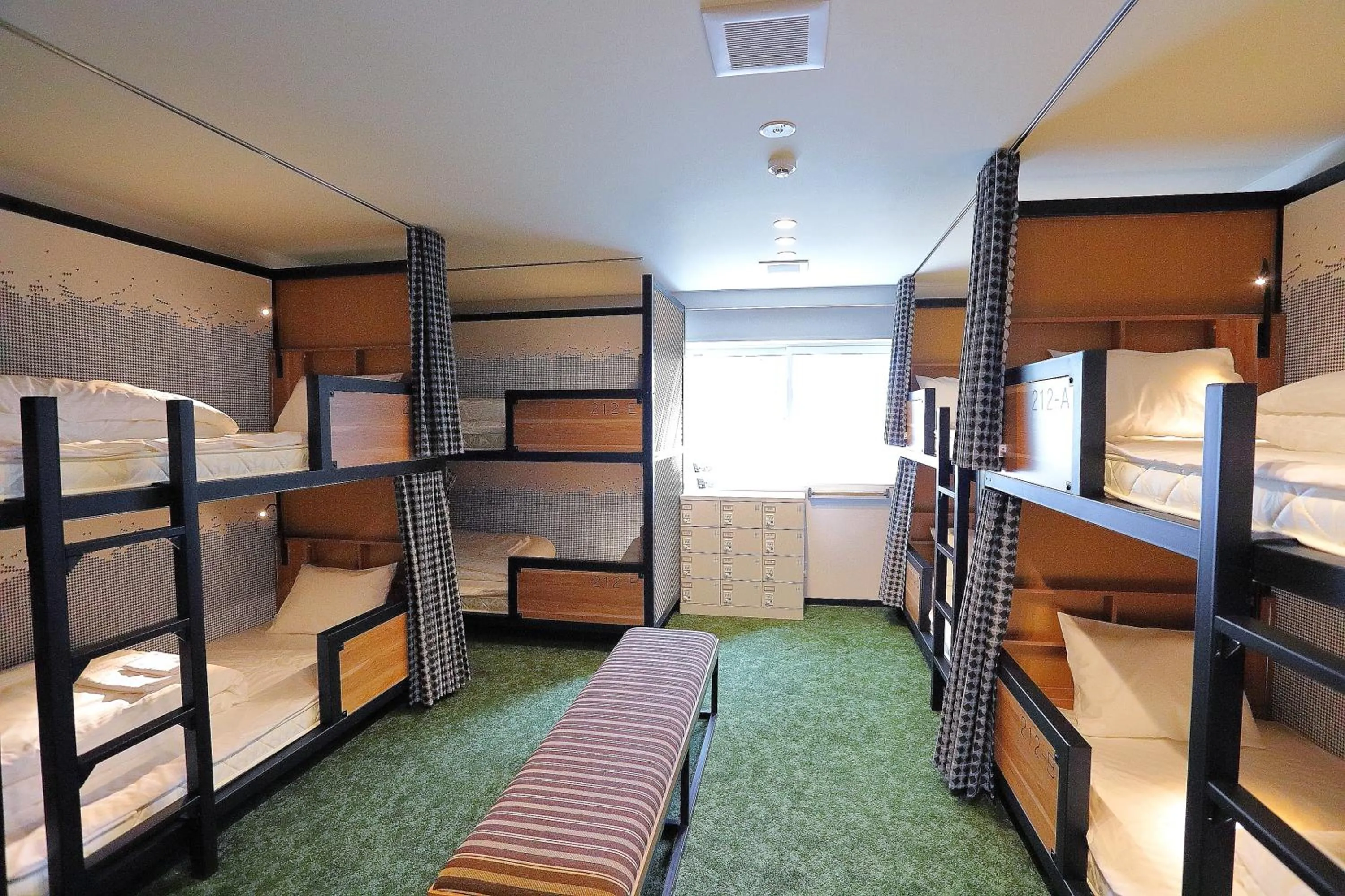 Photo of the whole room, Bed in Hatago COEDOYA
