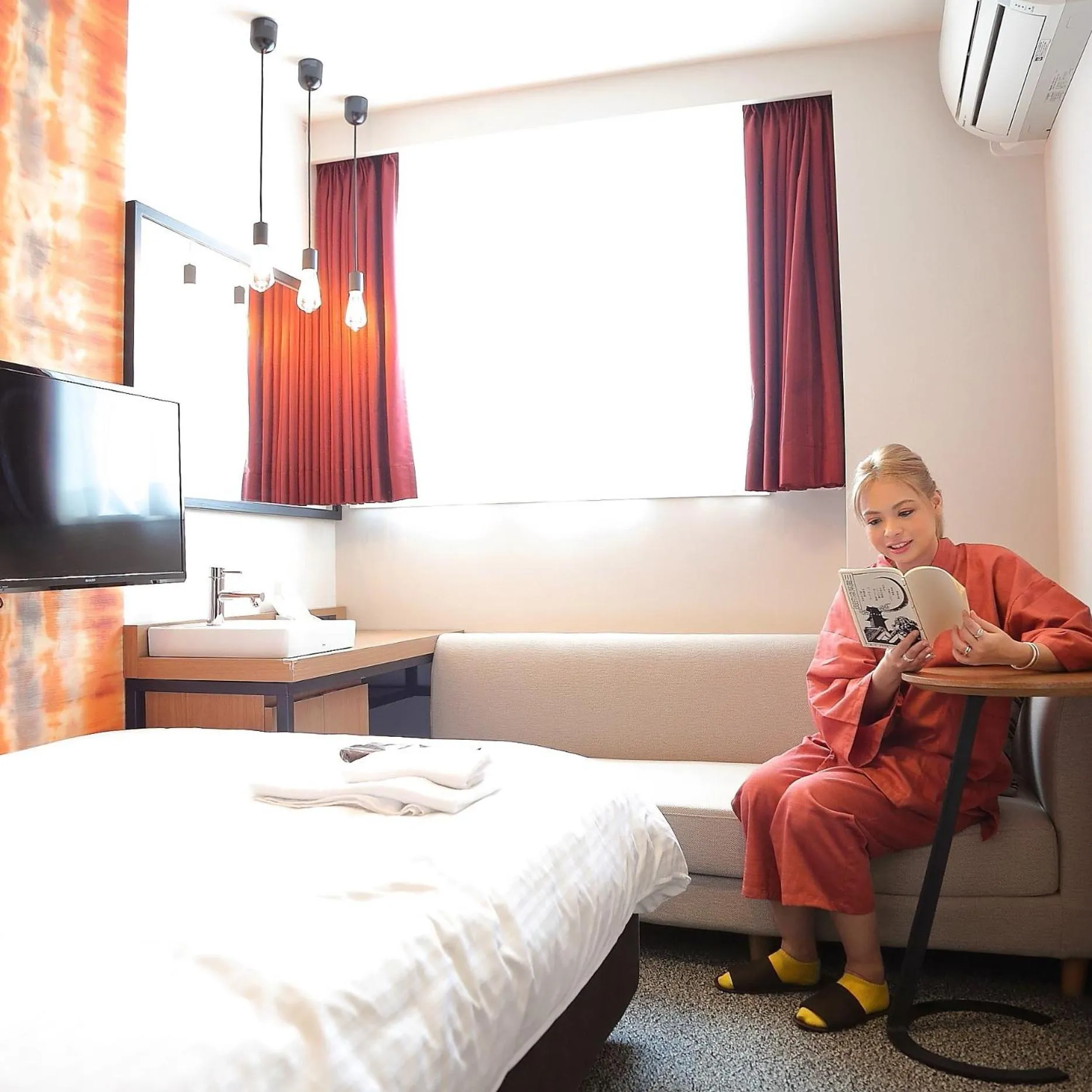 Photo of the whole room, Bed in Hatago COEDOYA