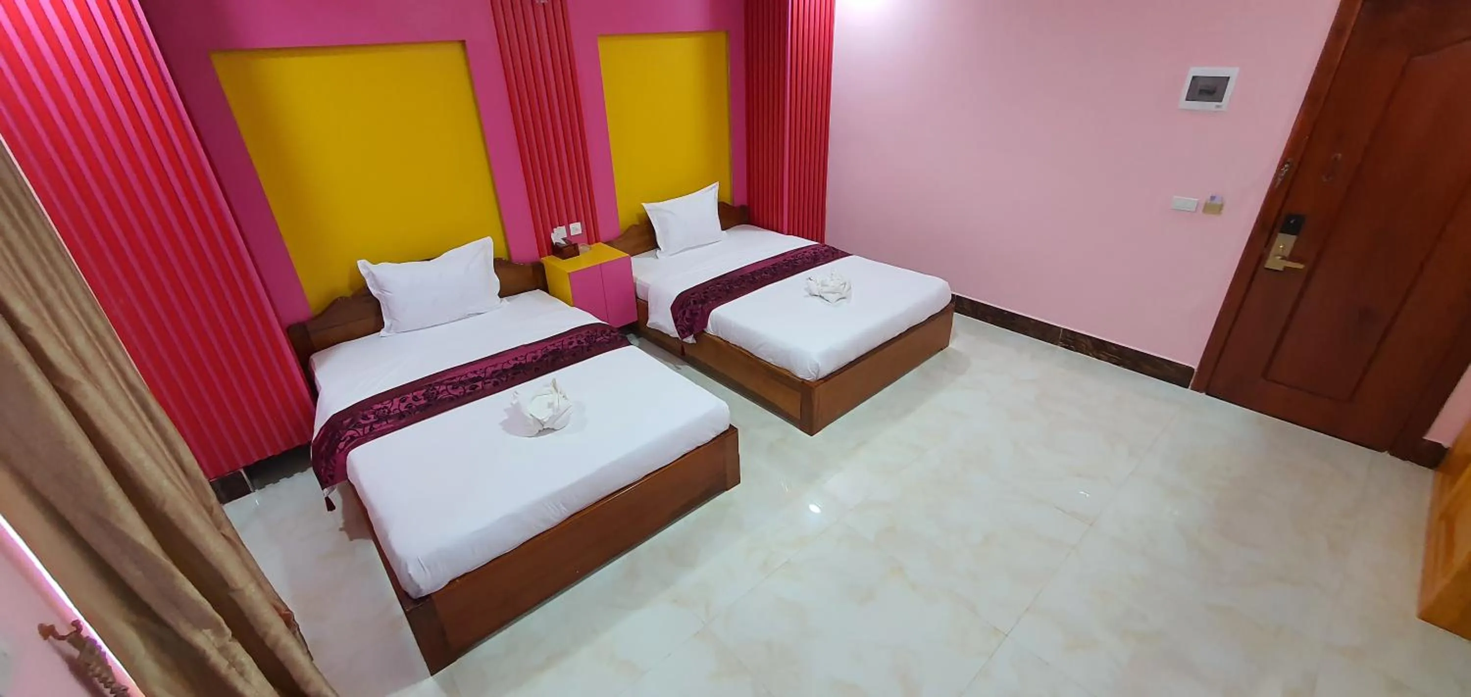 Bedroom, Bed in Pheng Chenda Hotel
