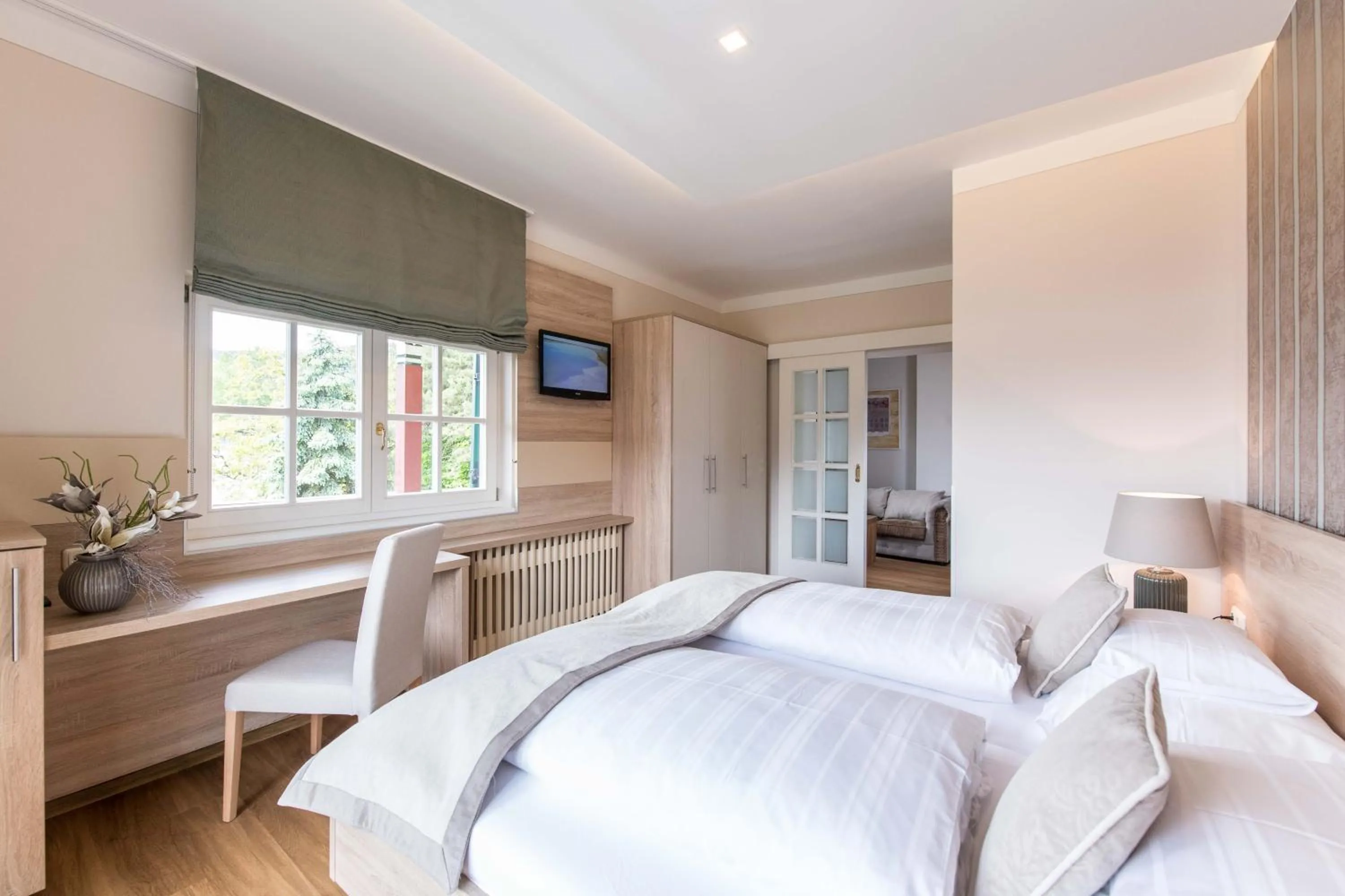 Bedroom, Bed in Lust und Laune Hotel am Wörthersee