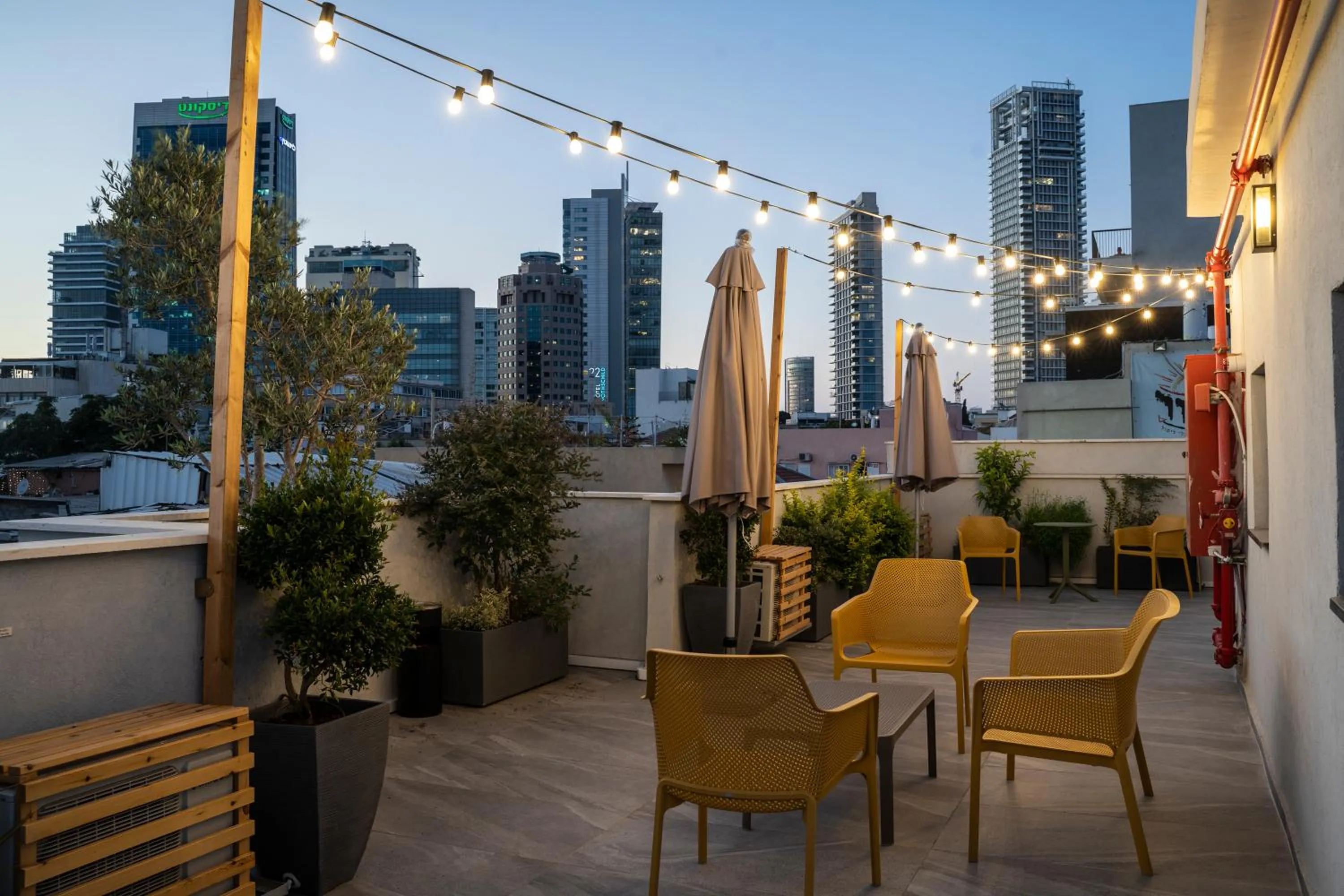 Patio in De' Mar Florentine By Peraia