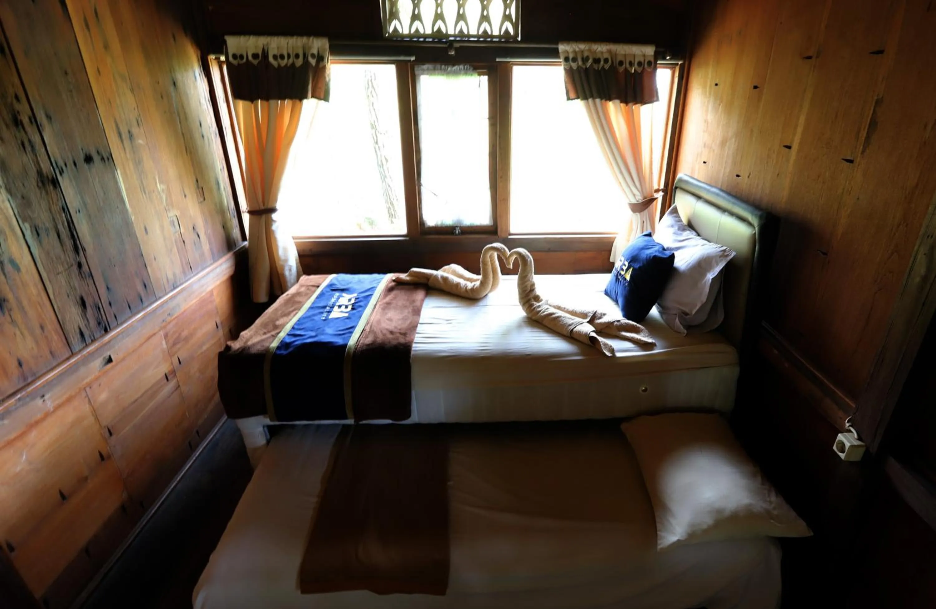 Bedroom, Bed in Katumbiri Resort