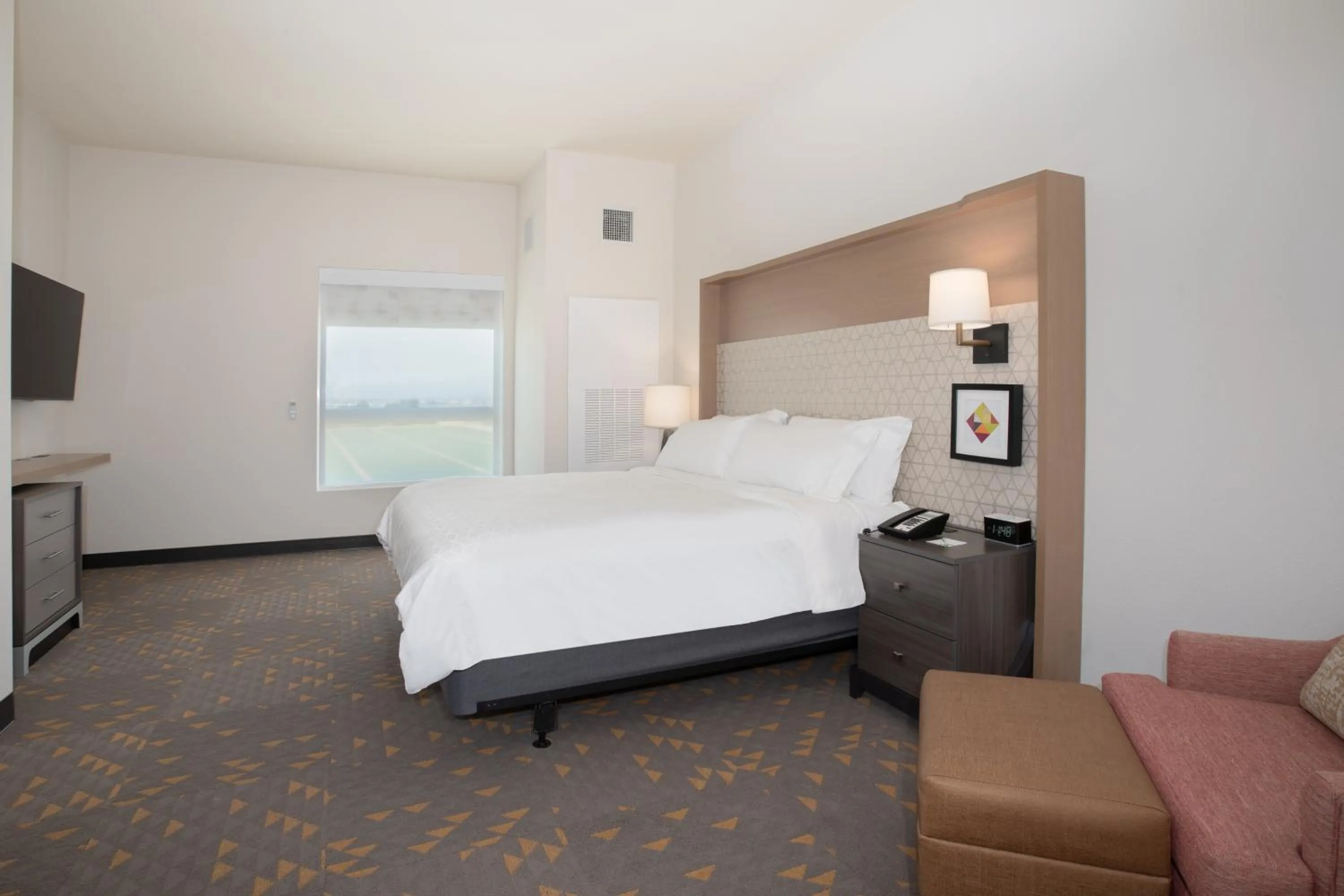 Bedroom, Bed in Holiday Inn Glendale - Stadium & Ent Dist by IHG